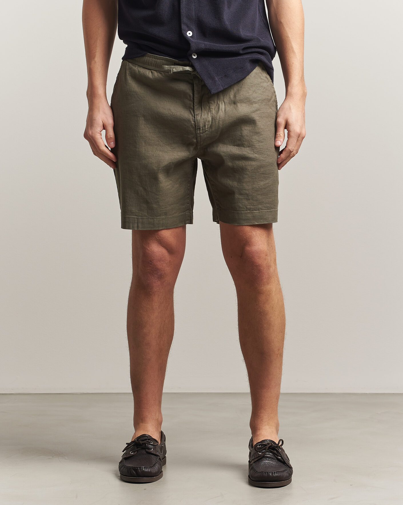 Mies | Shortsit | Morris | Fenix Linen Shorts Olive