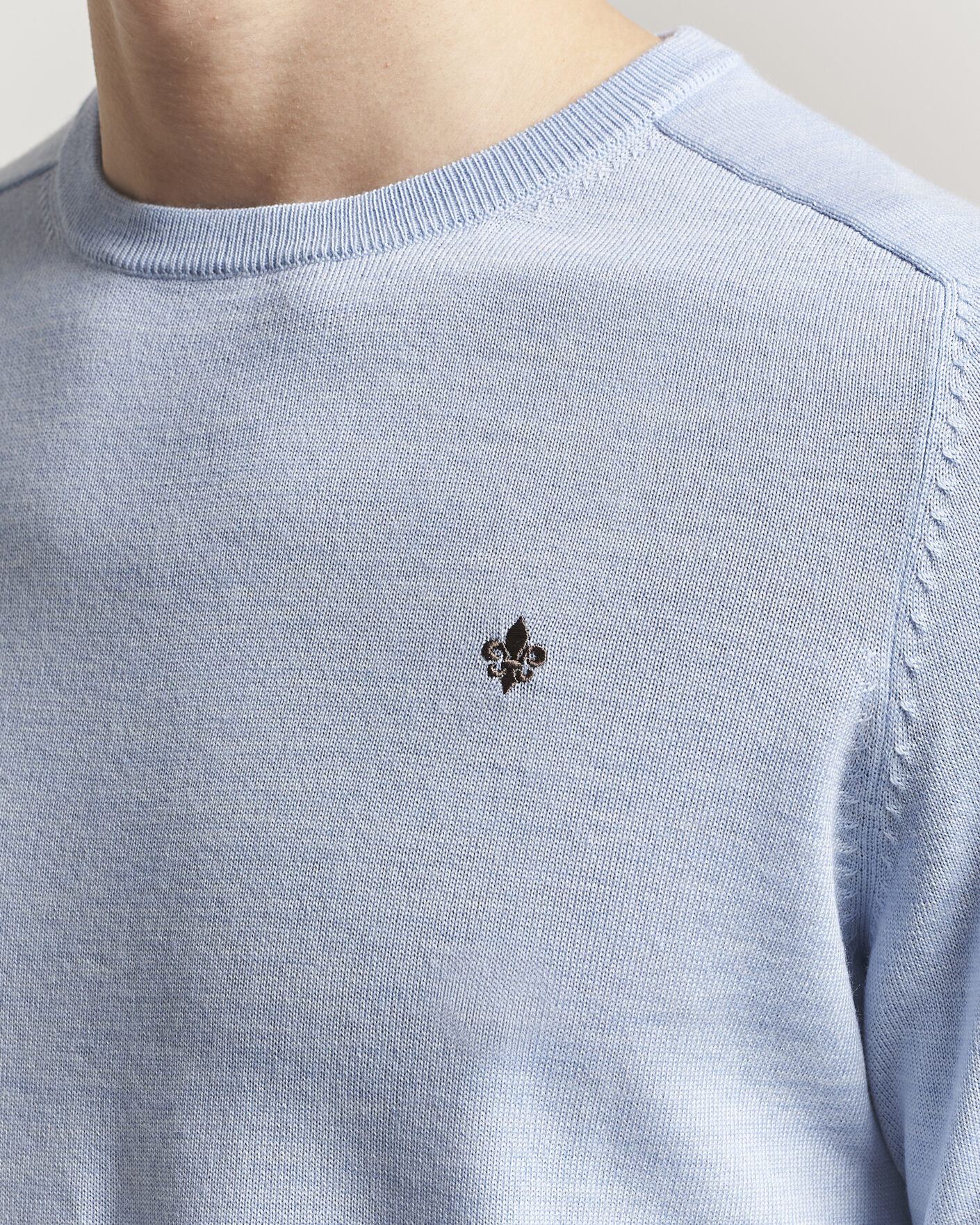 Mies | Puserot | Morris | Merino Oneck Light Blue
