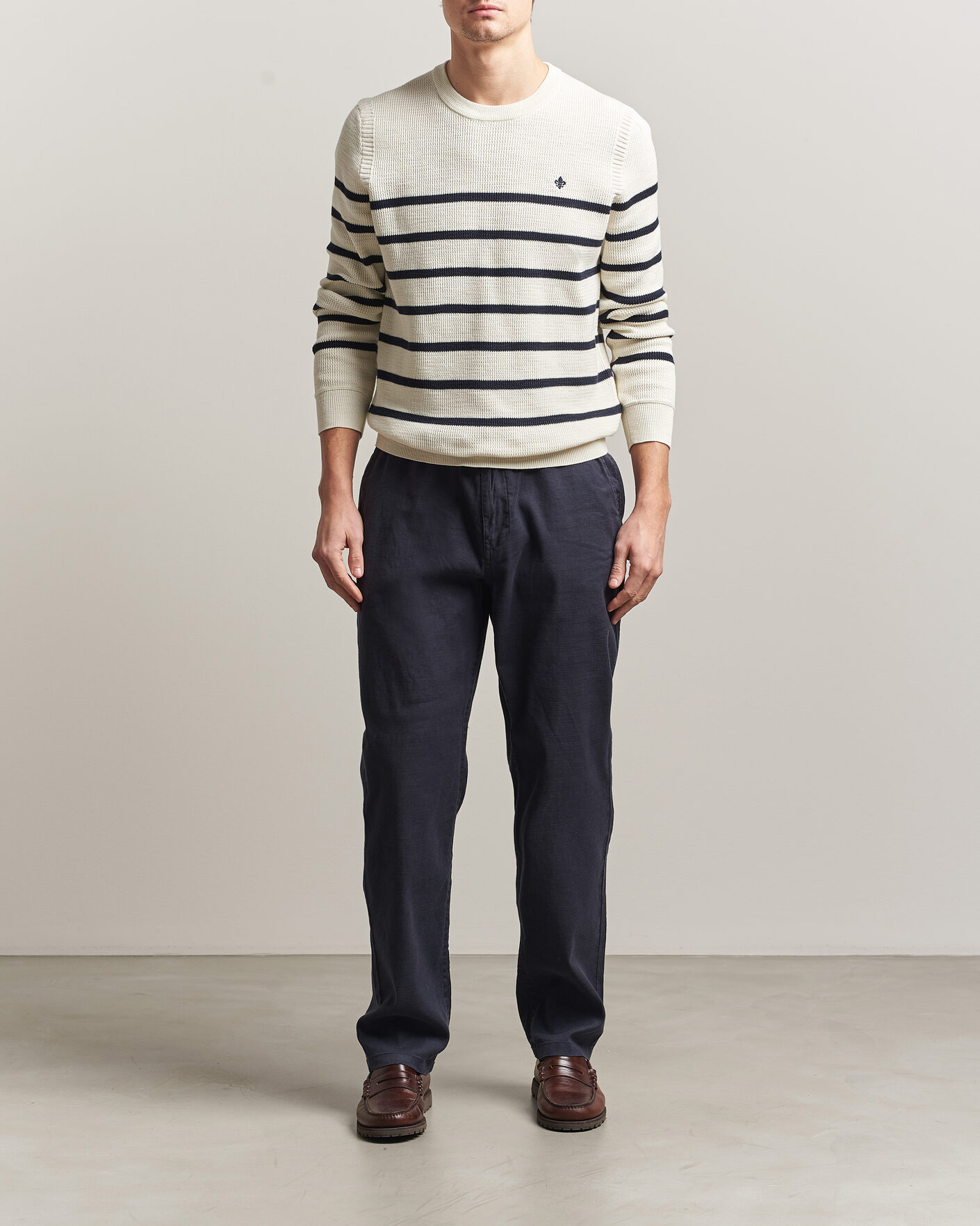 Mies | Puserot | Morris | Benedict Stripe Oneck Off White