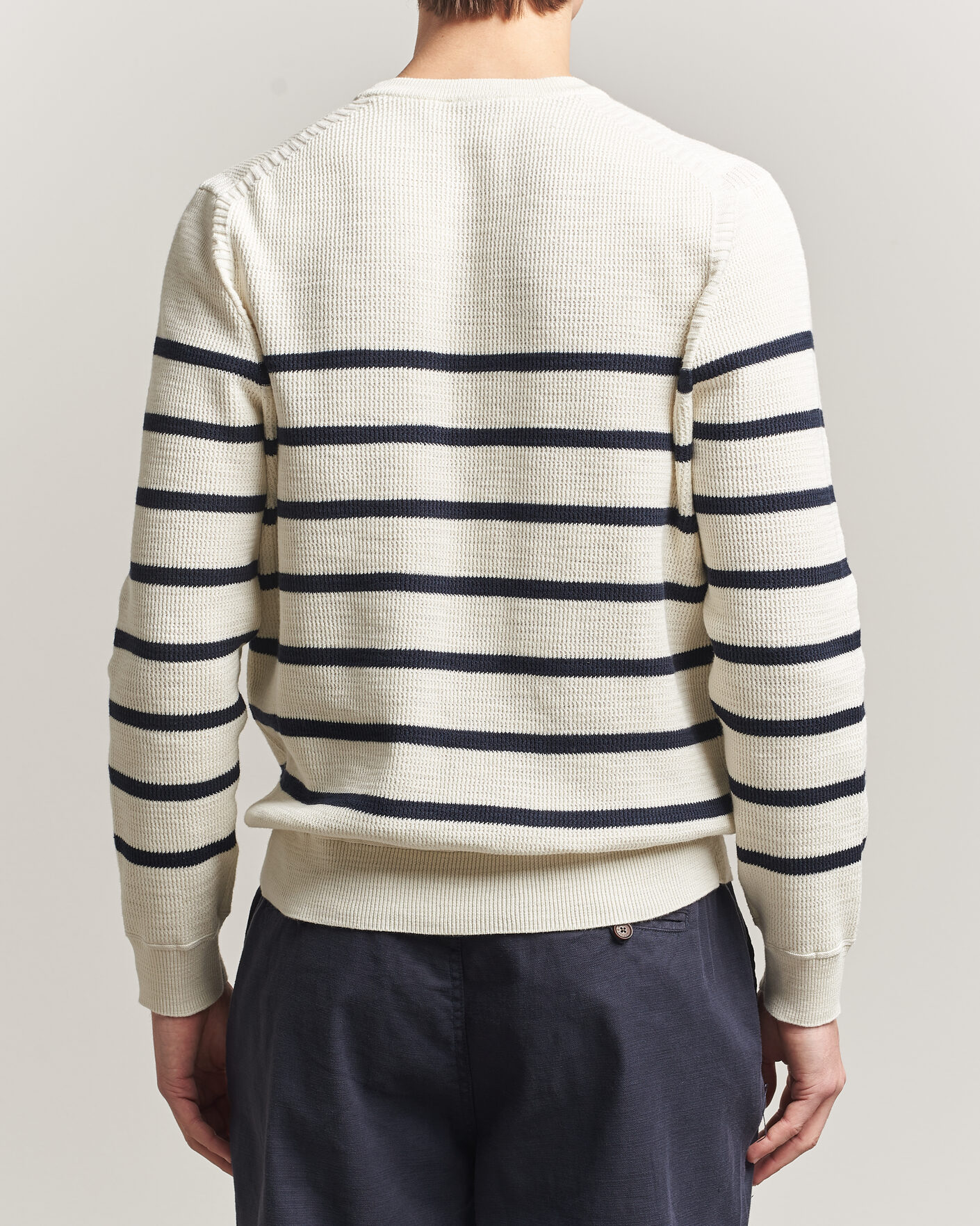 Mies | Puserot | Morris | Benedict Stripe Oneck Off White