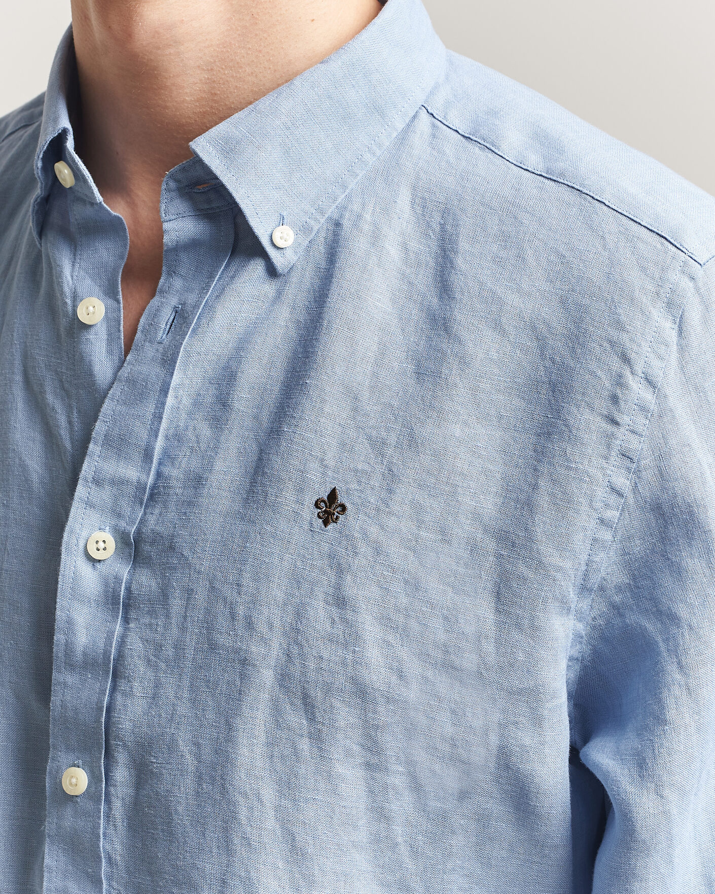 Mies | Kauluspaidat | Morris | Douglas Button Down Linen Shirt Light Blue