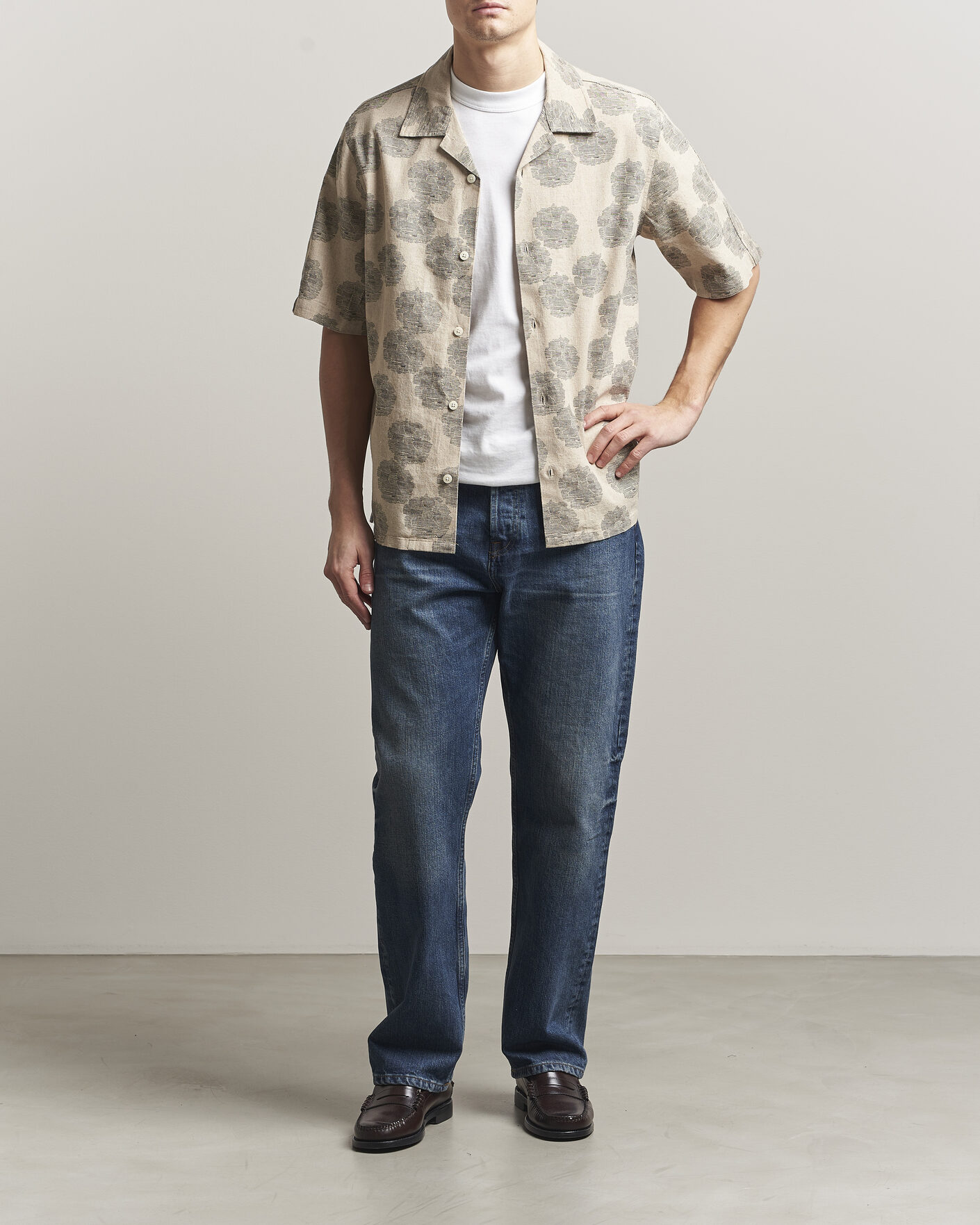 Mies | Kauluspaidat | NN07 | Ole Printed Short Sleeve Shirt Oatmeal