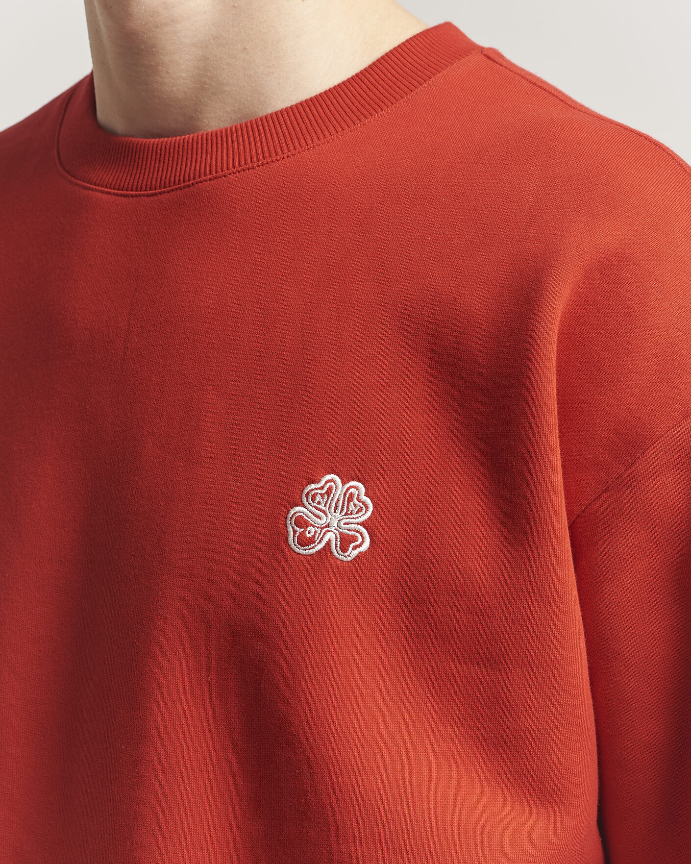 Mies | Puserot | NN07 | David Embroidered Crew Neck Sweatshirt Chili Red