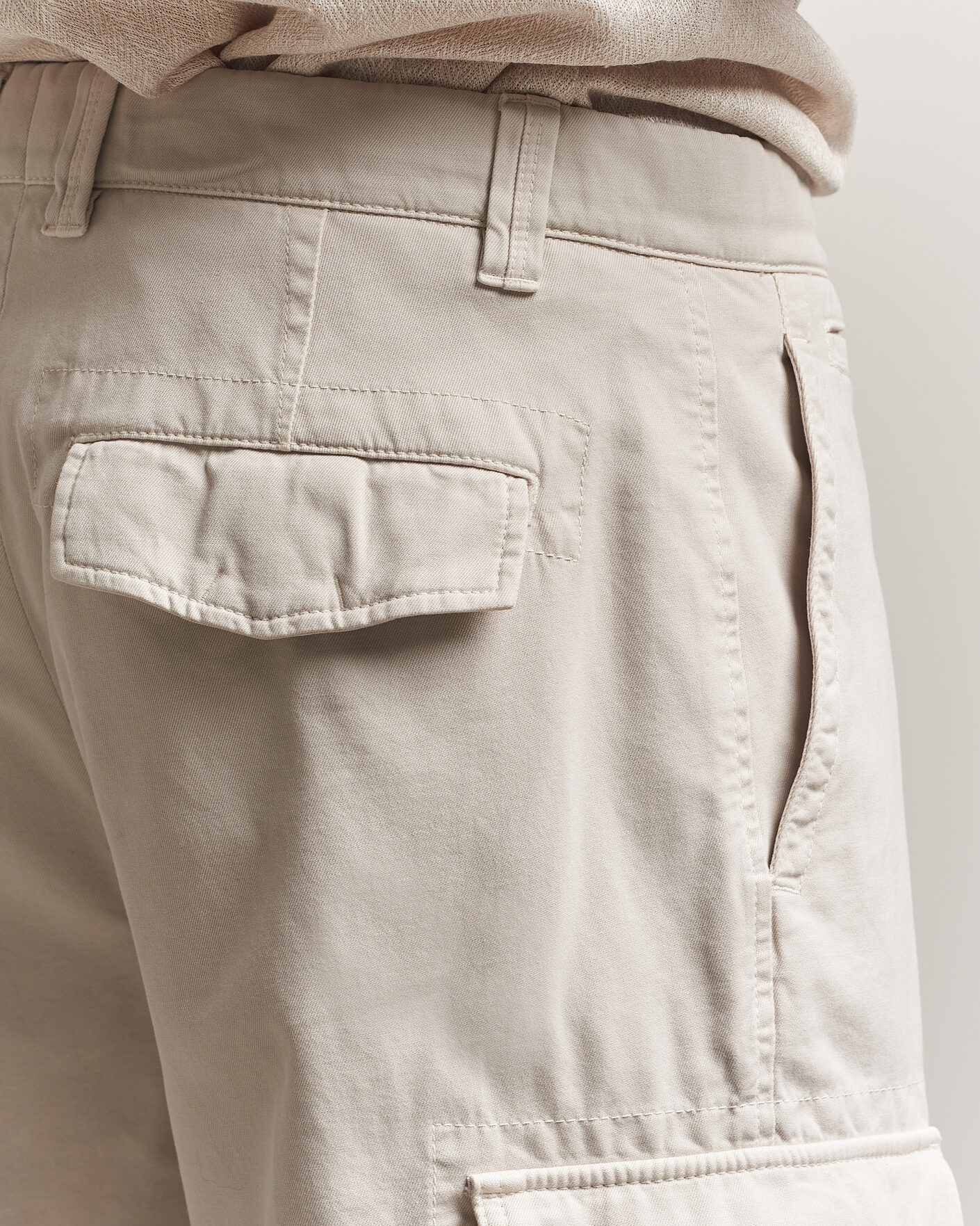 Mies | Shortsit | Brunello Cucinelli | Cotton Cargo Shorts Light Beige