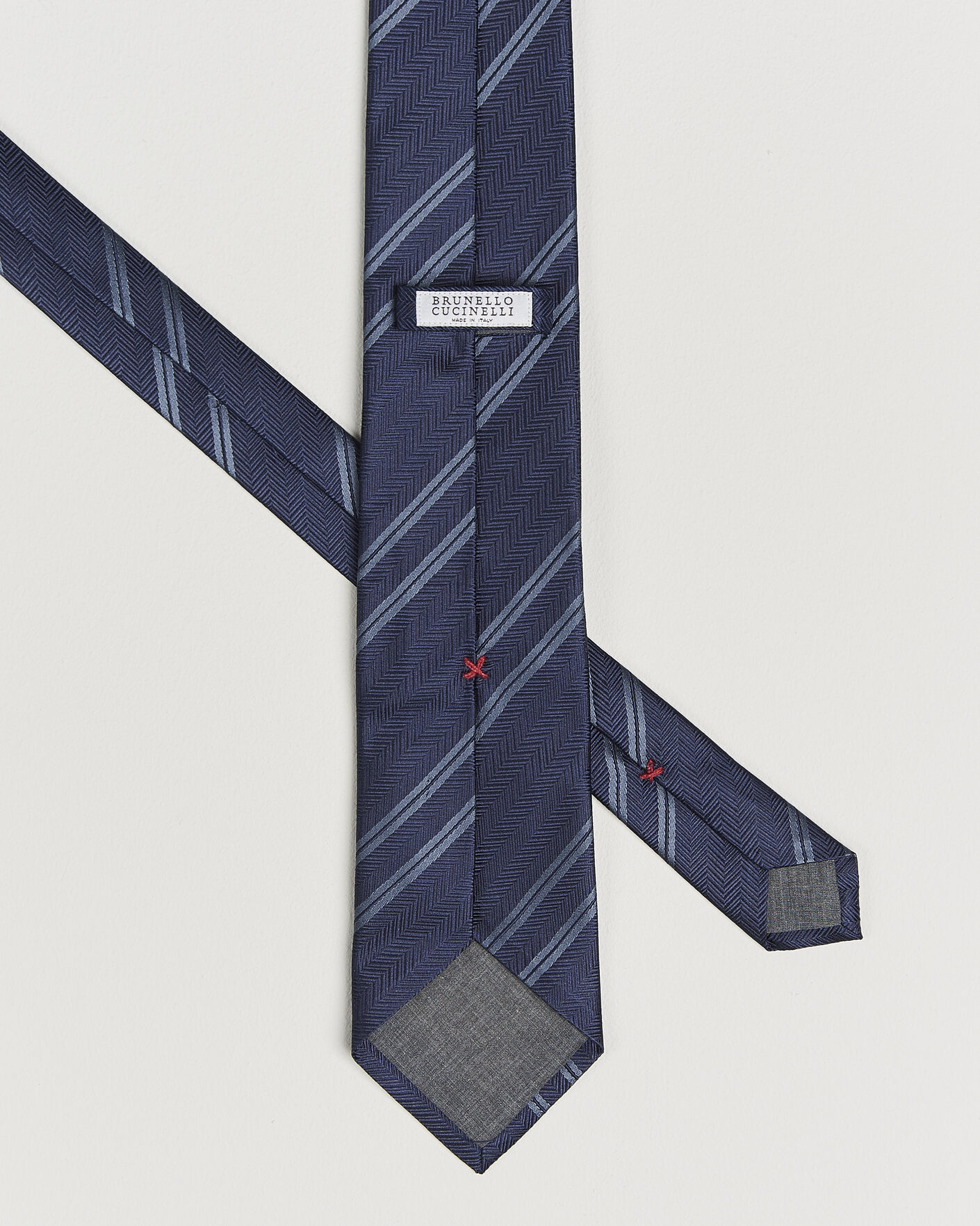 Mies | Solmiot | Brunello Cucinelli | Regimental Stripe Silk Tie Navy