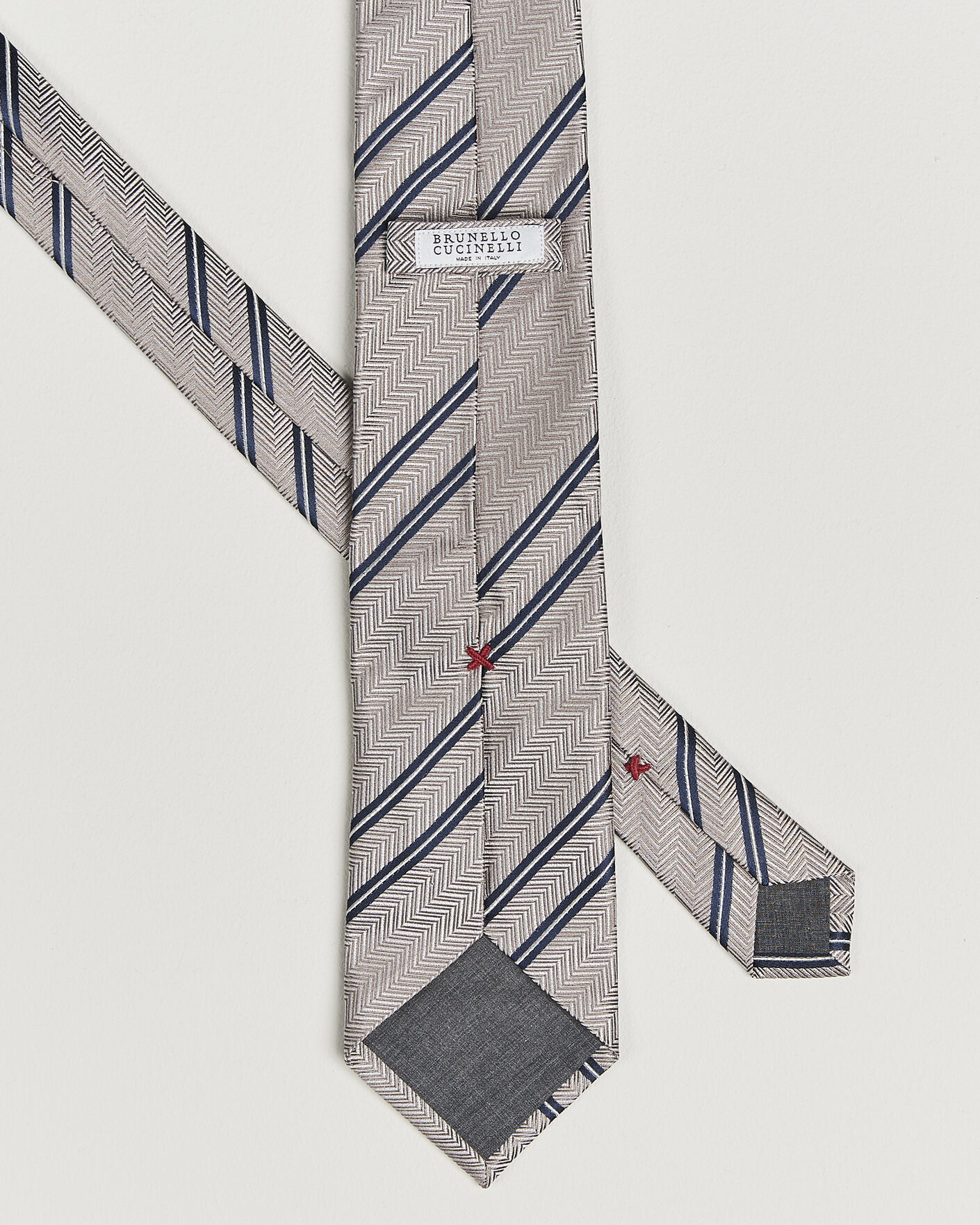 Mies | Solmiot | Brunello Cucinelli | Regimental Stripe Silk Tie Brown