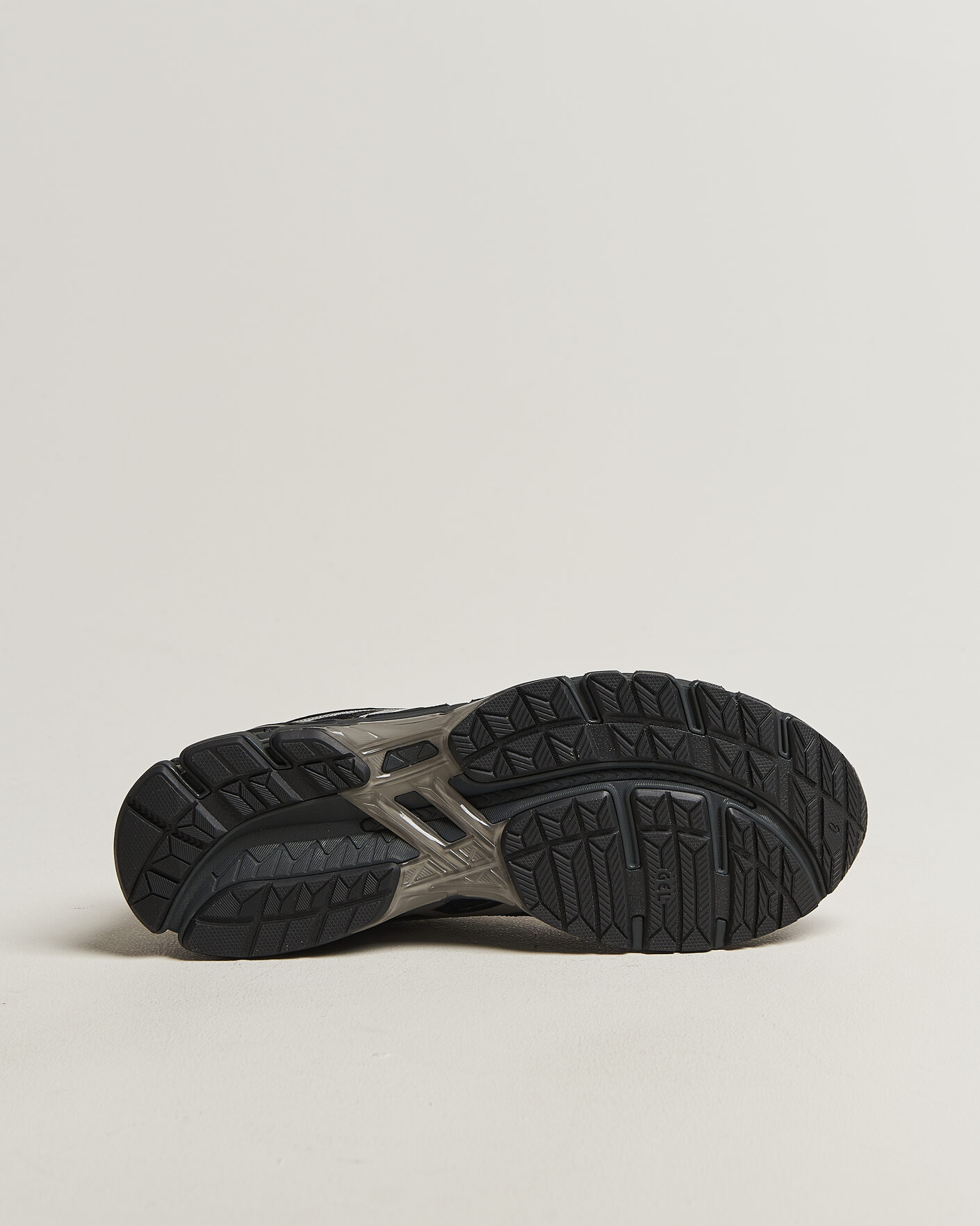 Mies | Tennarit | Asics | Gel-Kayano 20 Black/Clay Grey