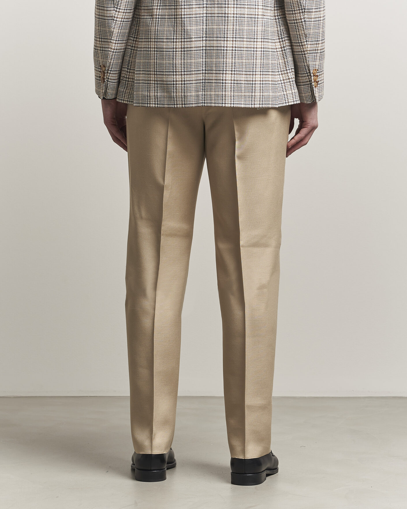 Mies | Housut | Lardini | Palu Straight Fit Viscose/Silk Trousers Beige