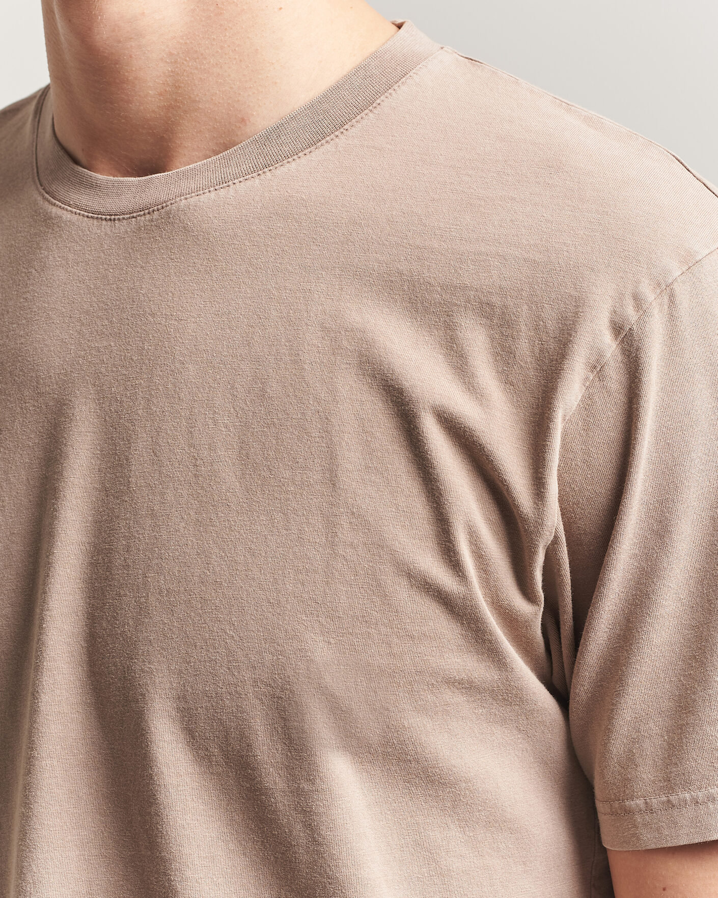 Mies | T-paidat | Colorful Standard | Classic Organic T-Shirt Faded Khaki