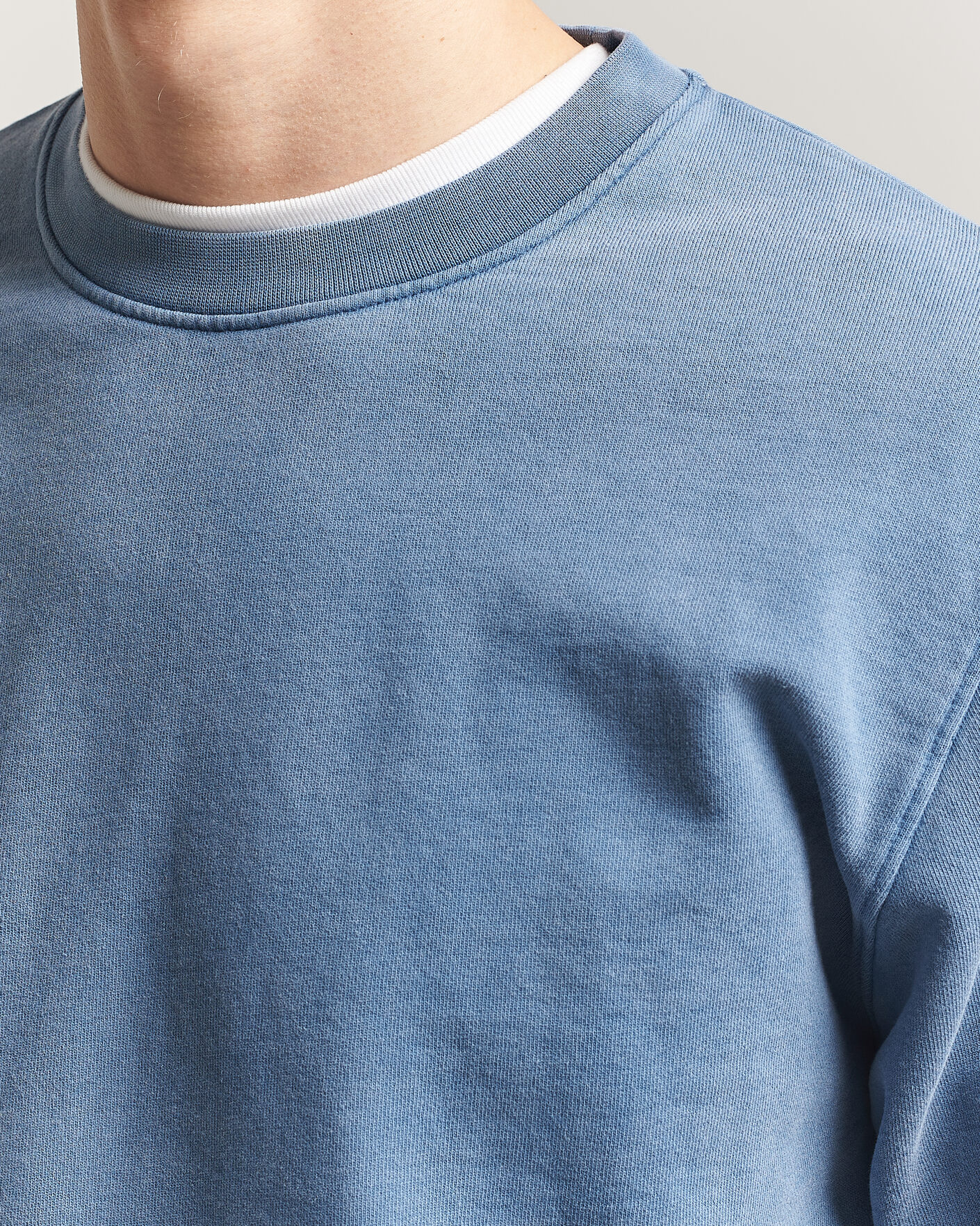 Mies | Puserot | Colorful Standard | Classic Organic Crew Neck Sweat Faded Indigo