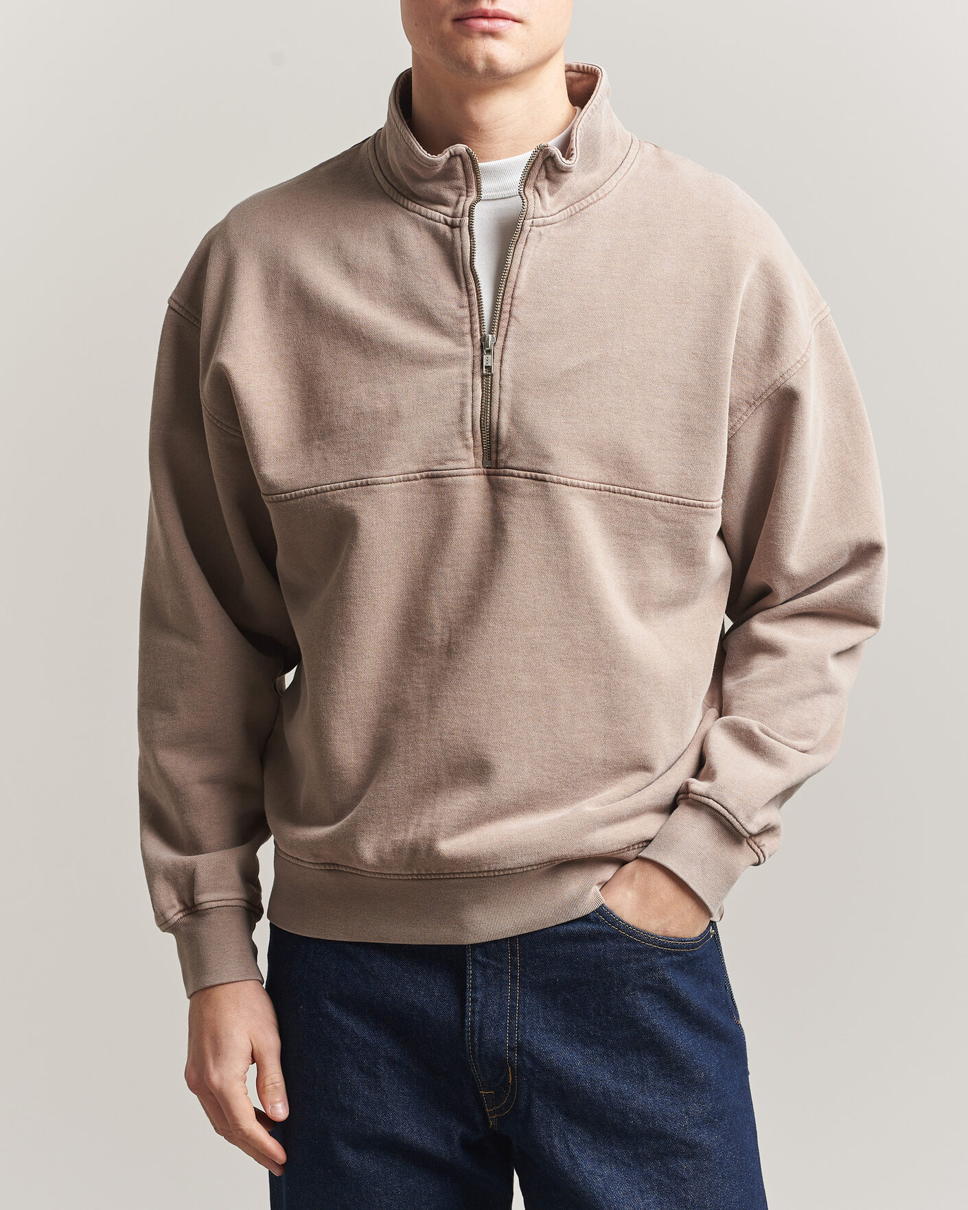Mies | Puserot | Colorful Standard | Classic Organic Half-Zip Faded Khaki