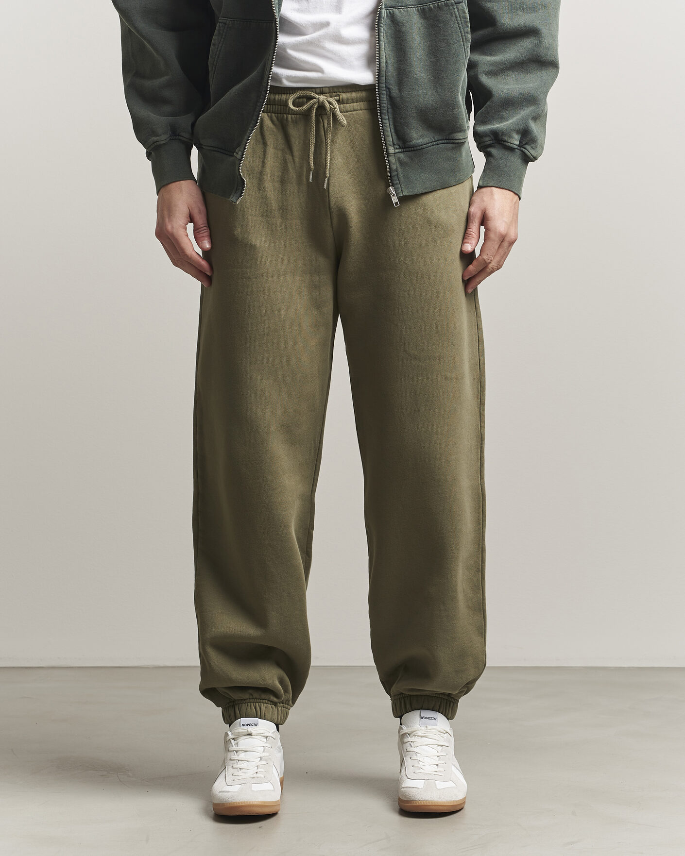 Mies | Housut | Colorful Standard | Classic Organic Sweatpants Dusty Olive