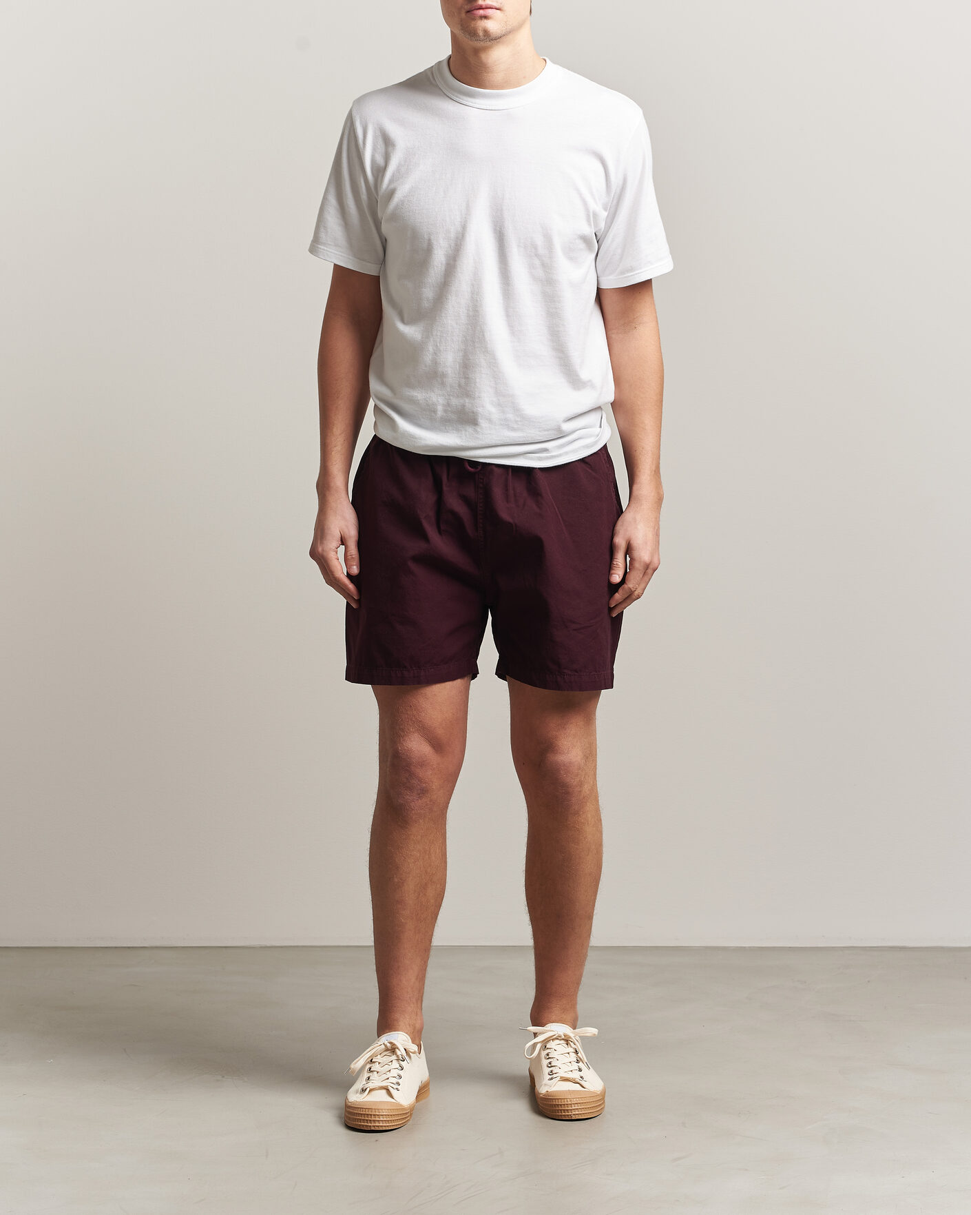 Mies | Shortsit | Colorful Standard | Classic Organic Twill Drawstring Shorts Oxblood Red