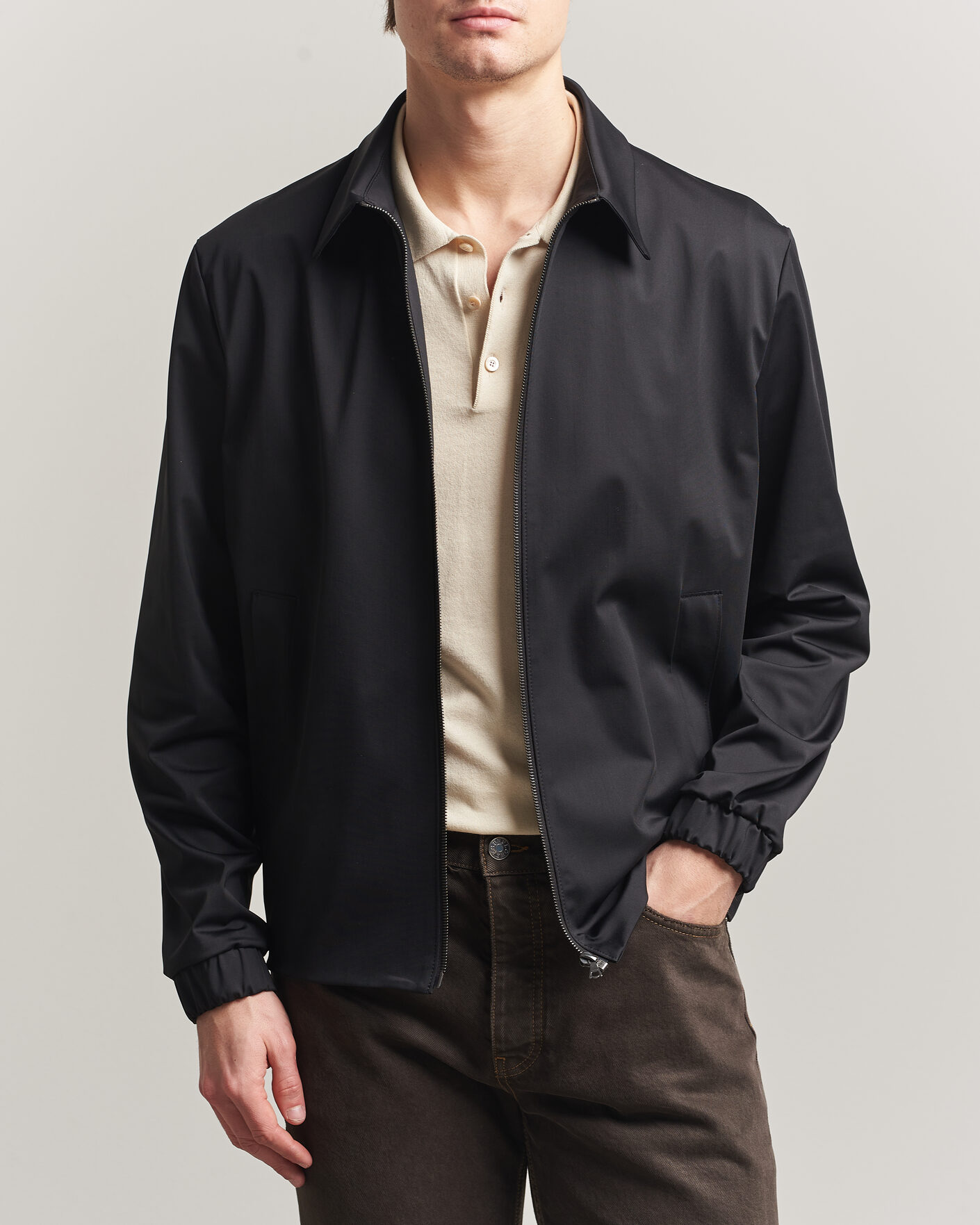 Mies | Takit | Harris Wharf London | Light Technic Short Jacket Black