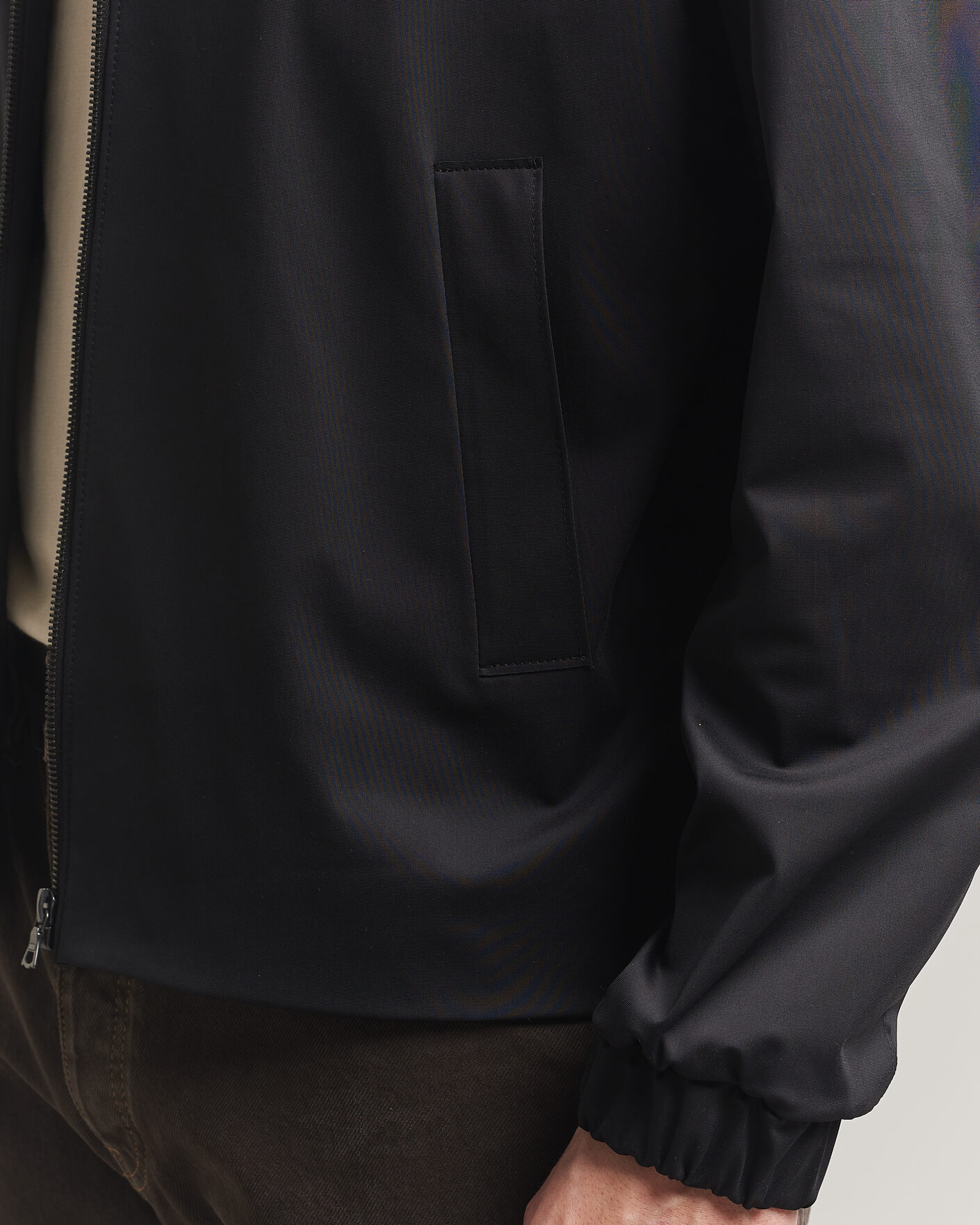 Mies | Takit | Harris Wharf London | Light Technic Short Jacket Black