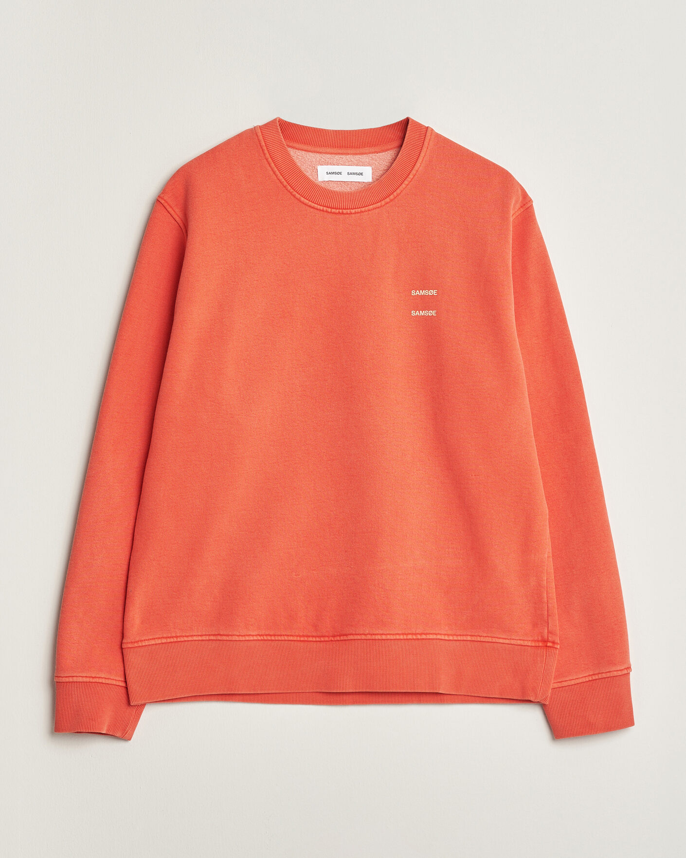 Mies | Puserot | Samsøe Samsøe | Joel Washed Organic Cotton Sweatshirt Aurora Red