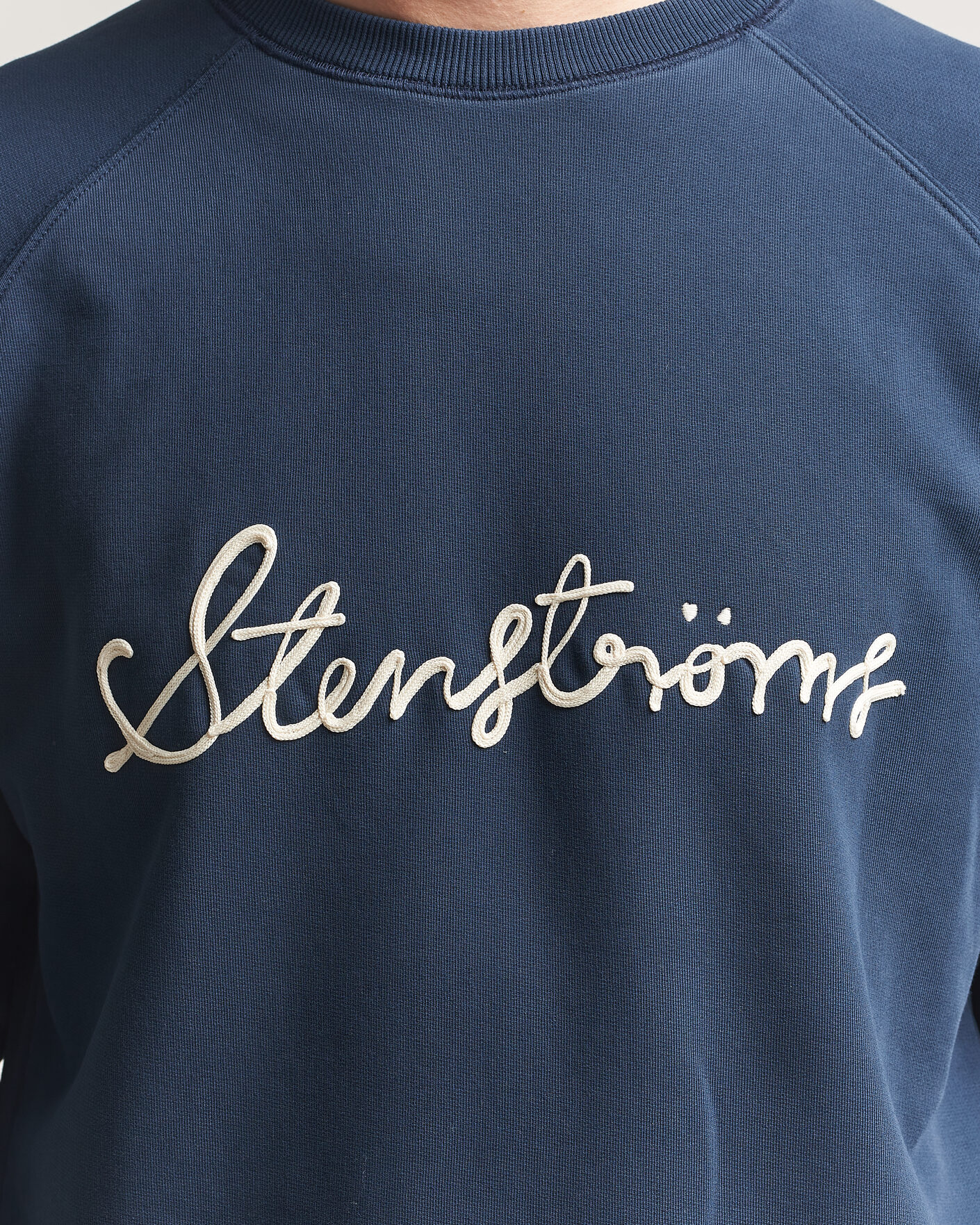 Mies | Puserot | Stenströms | Raglan Crew Logo Sweater Navy