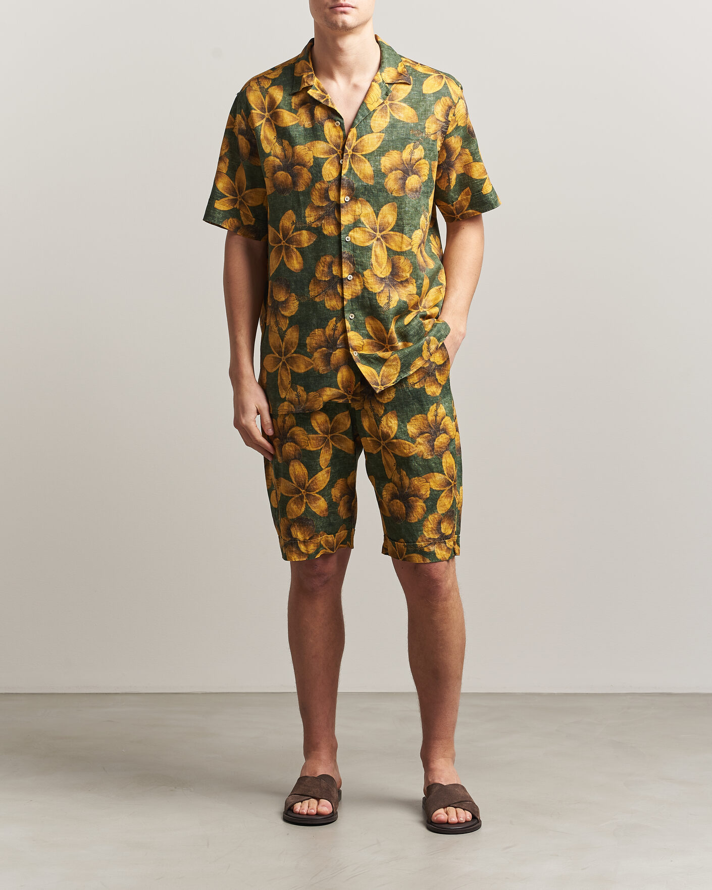 Mies | Kauluspaidat | Stenströms | Flower Printed Short Sleeve Linen Shirt Green