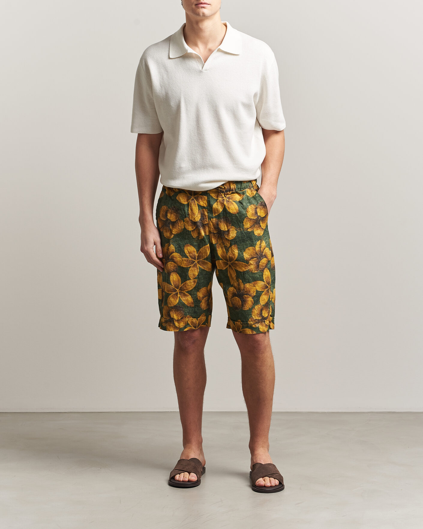 Mies | Shortsit | Stenströms | Flower Printed Linen Shorts Green