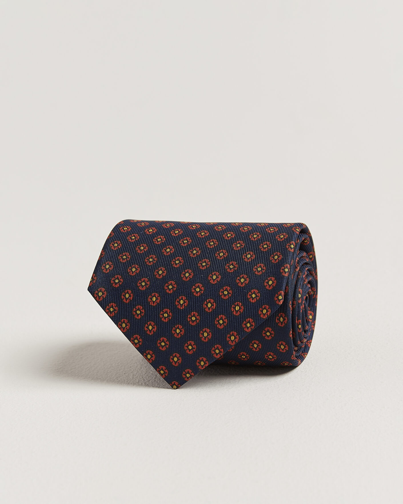 Mies | Drake's Square Flowers Pattern Silk Tie Navy | Drake's | Square Flowers Pattern Silk Tie Navy