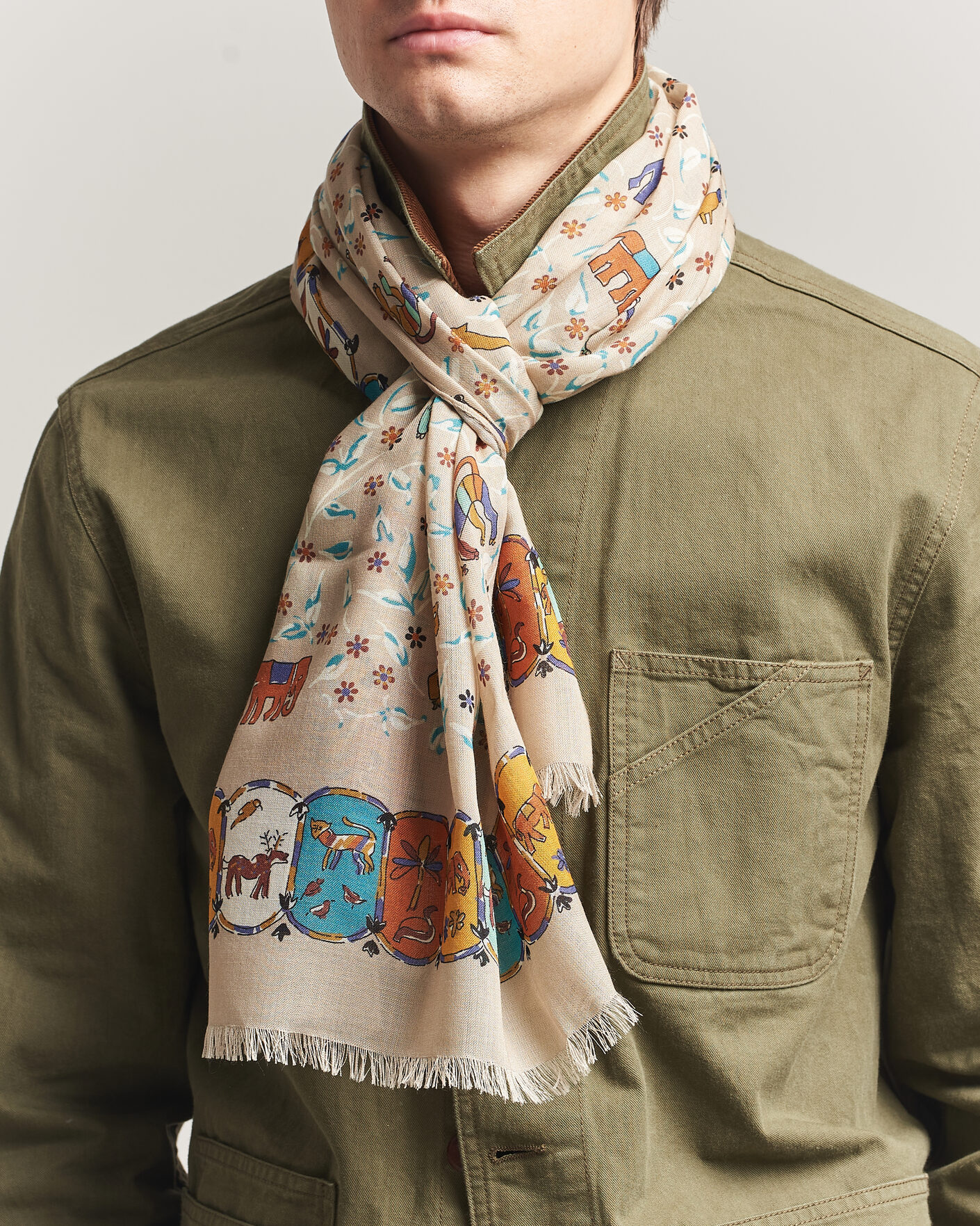 Mies | Drake's Loose Animal Wool/Silk Print Scarf Beige | Drake's | Loose Animal Wool/Silk Print Scarf Beige