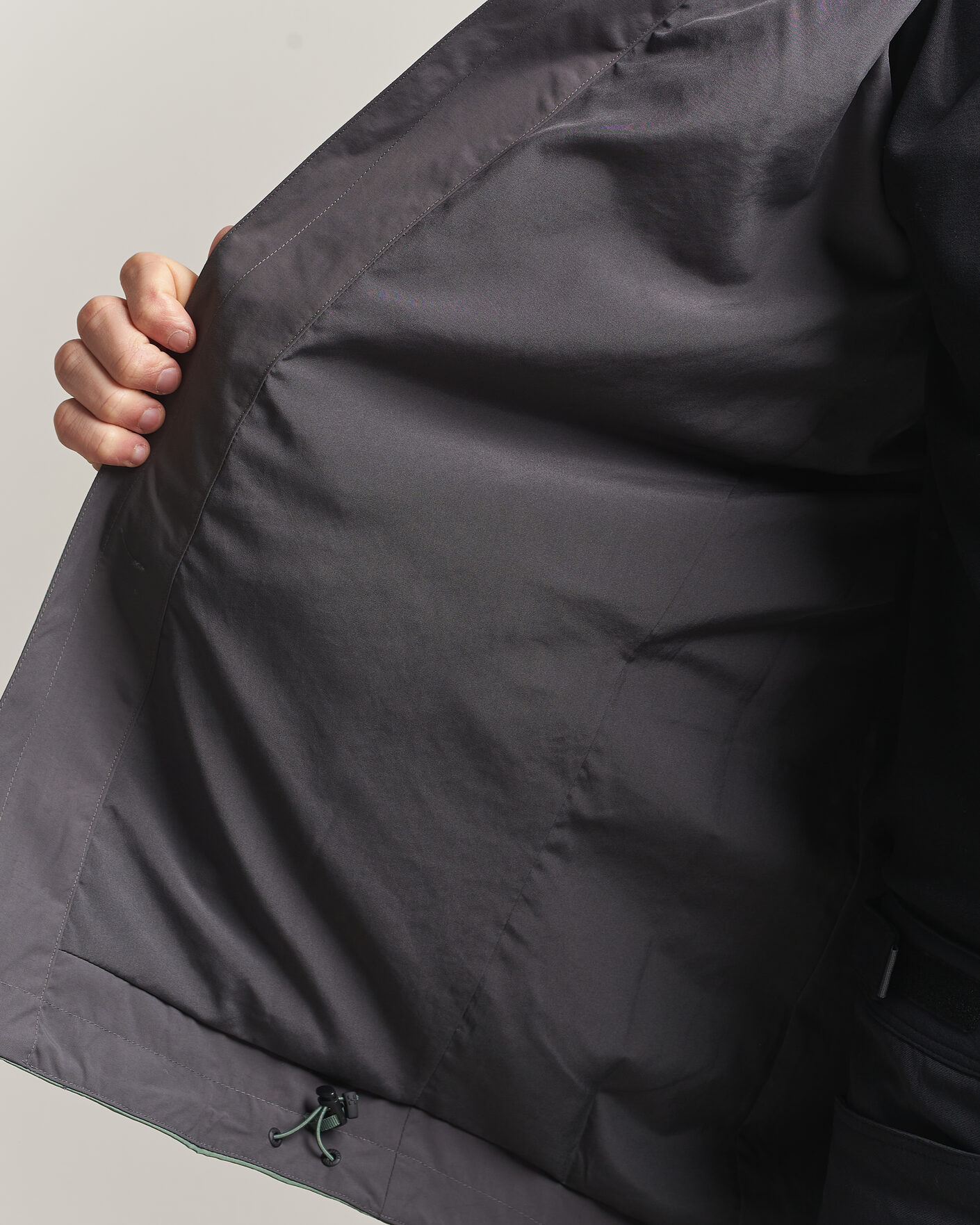 Mies | Takit | Haglöfs | Alert Gore-Tex Jacket Chlorophyll Green