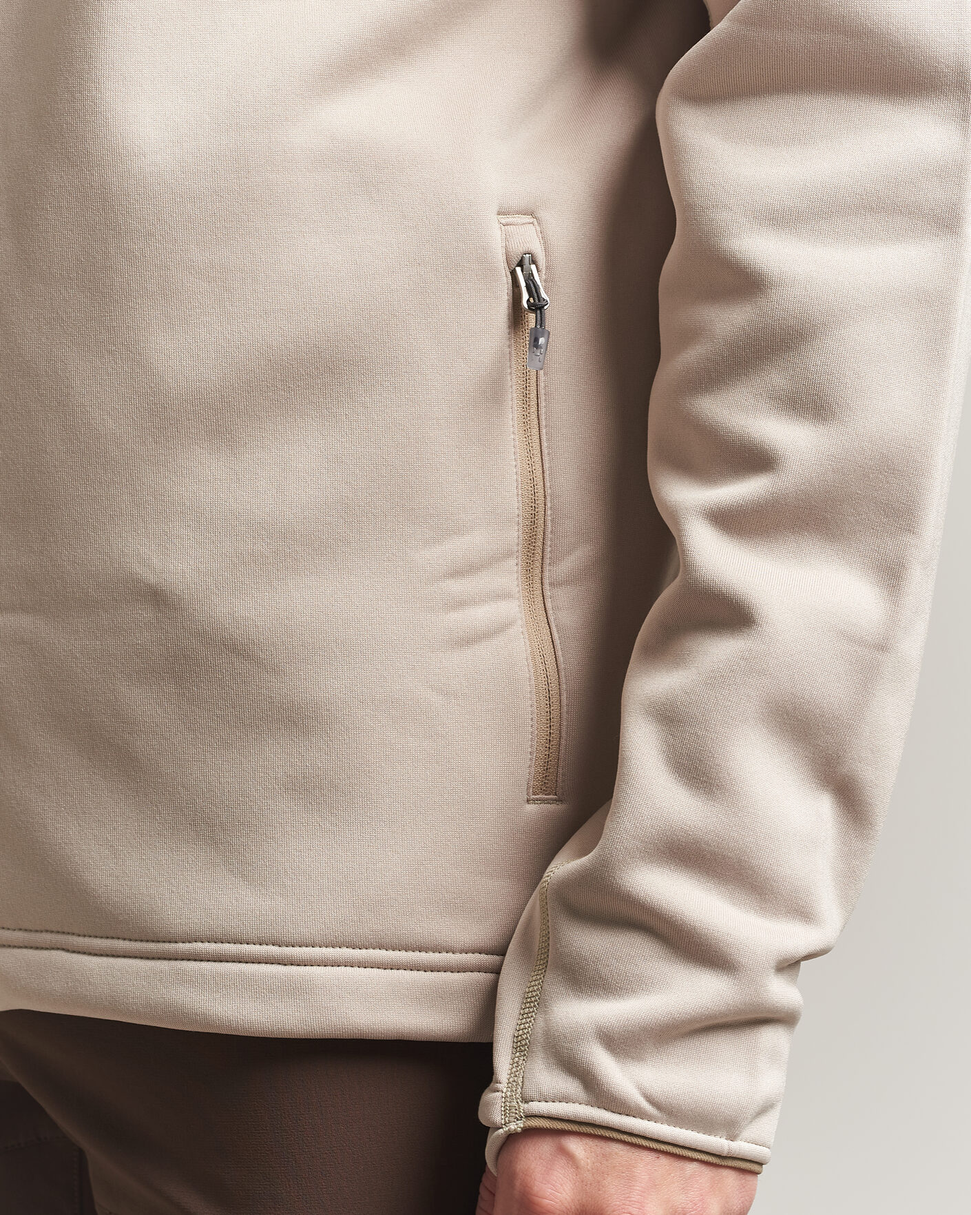 Mies | Puserot | Haglöfs | Magma Mid Fleece Hood Chalk Beige