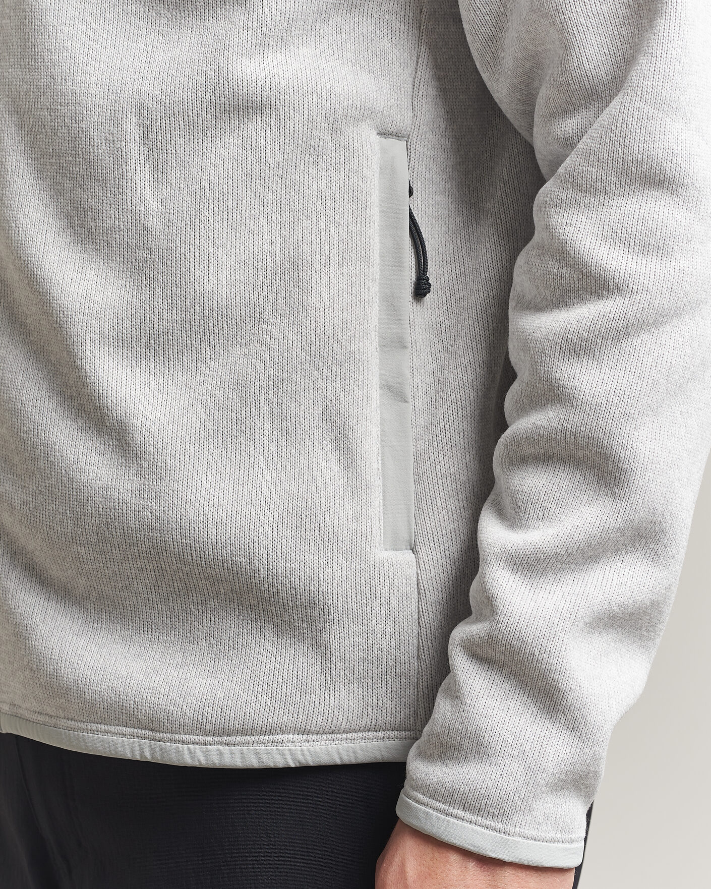 Mies | Puserot | Haglöfs | Swook II Mid Hood Stone Grey