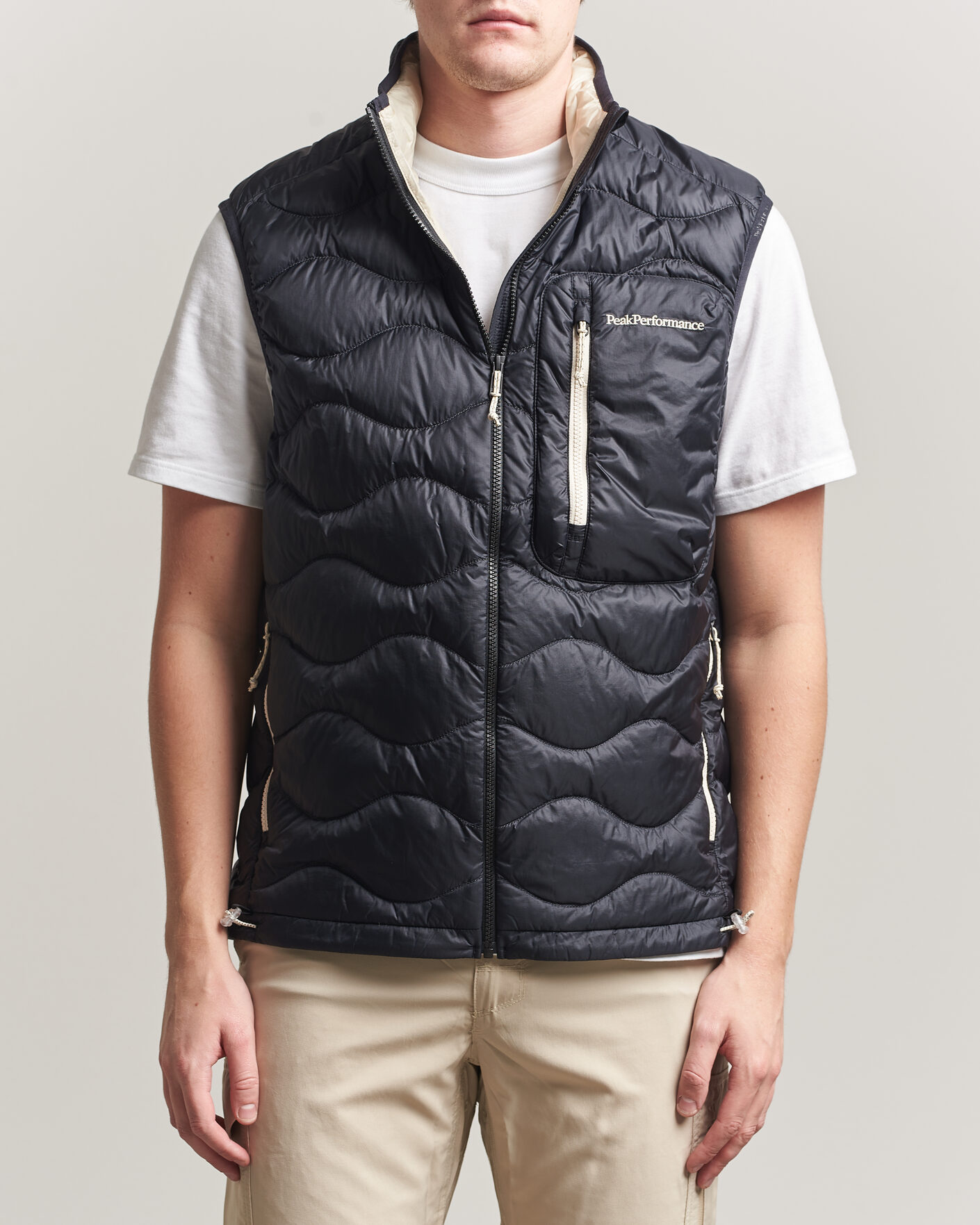 Mies | Ulkoliivit | Peak Performance | Helium Utility Down Vest Black