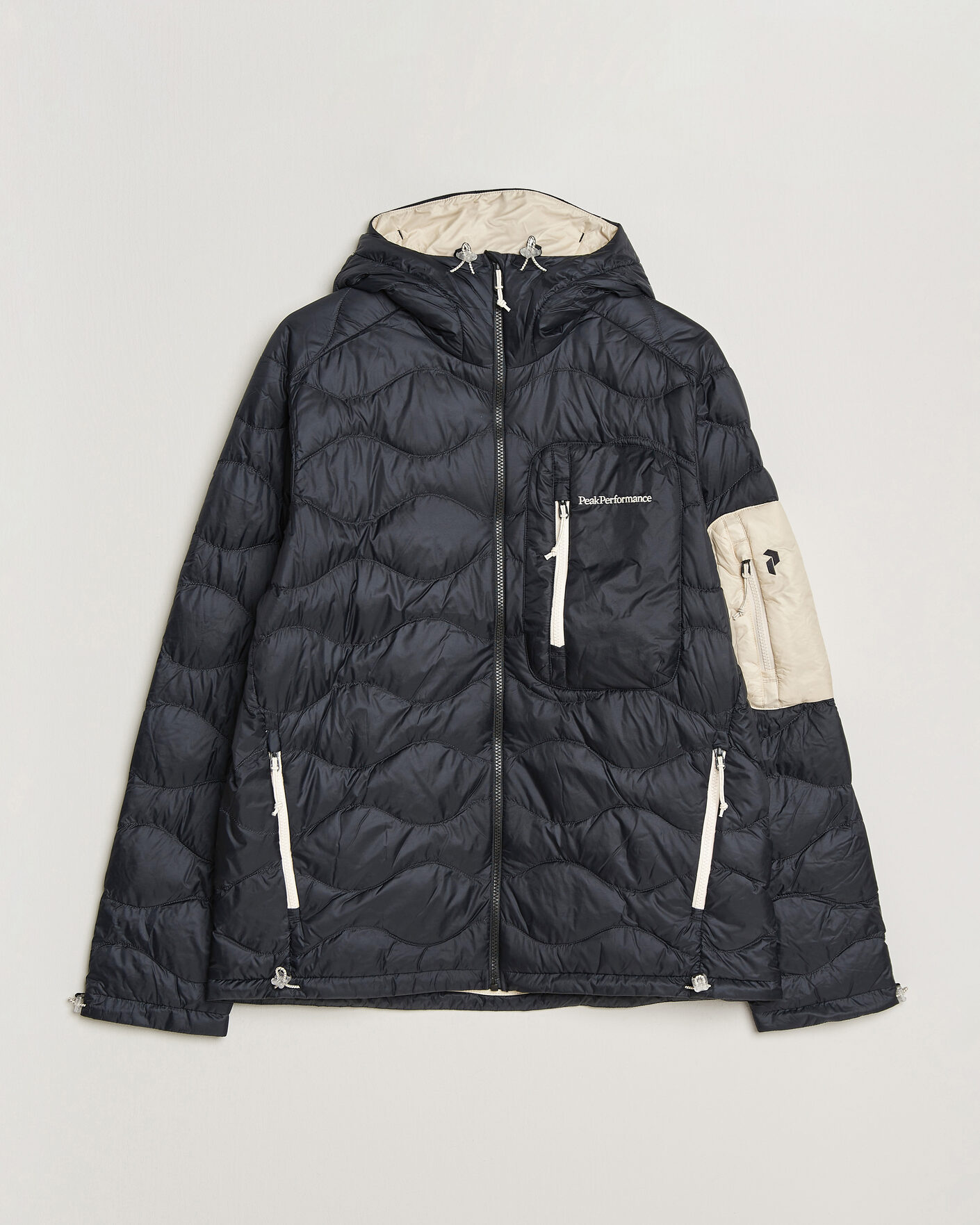 Mies | Takit | Peak Performance | Helium Utility Down Hooded Jacket Black/Sand Fog