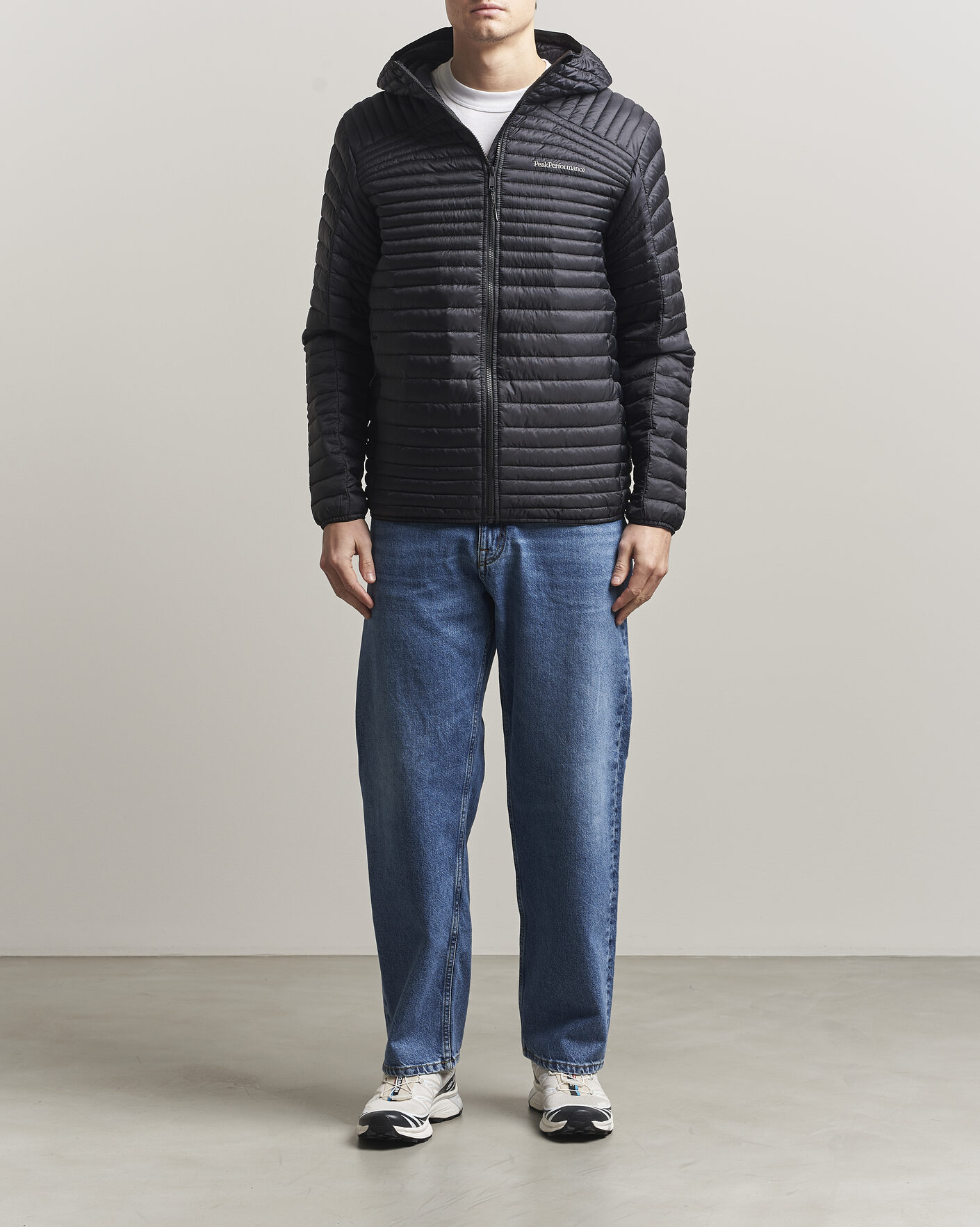 Mies | Takit | Peak Performance | Monolight Insulated Hooded Jacket Black