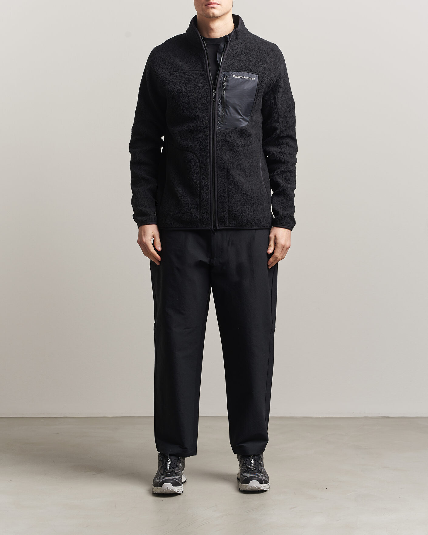 Mies | Puserot | Peak Performance | Nature Rush Pile Full Zip Black