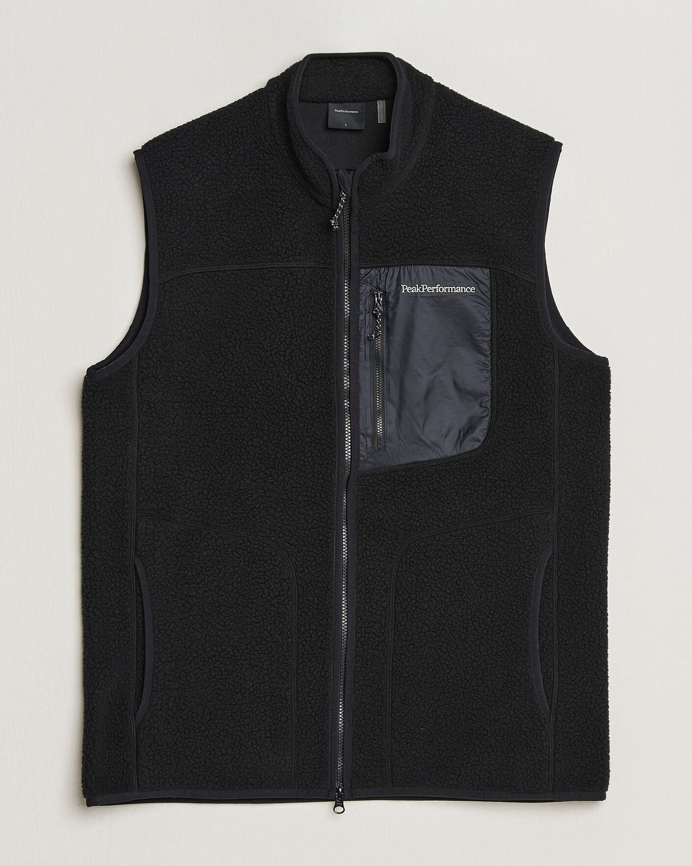 Mies | Puserot | Peak Performance | Nature Rush Pile Vest Black