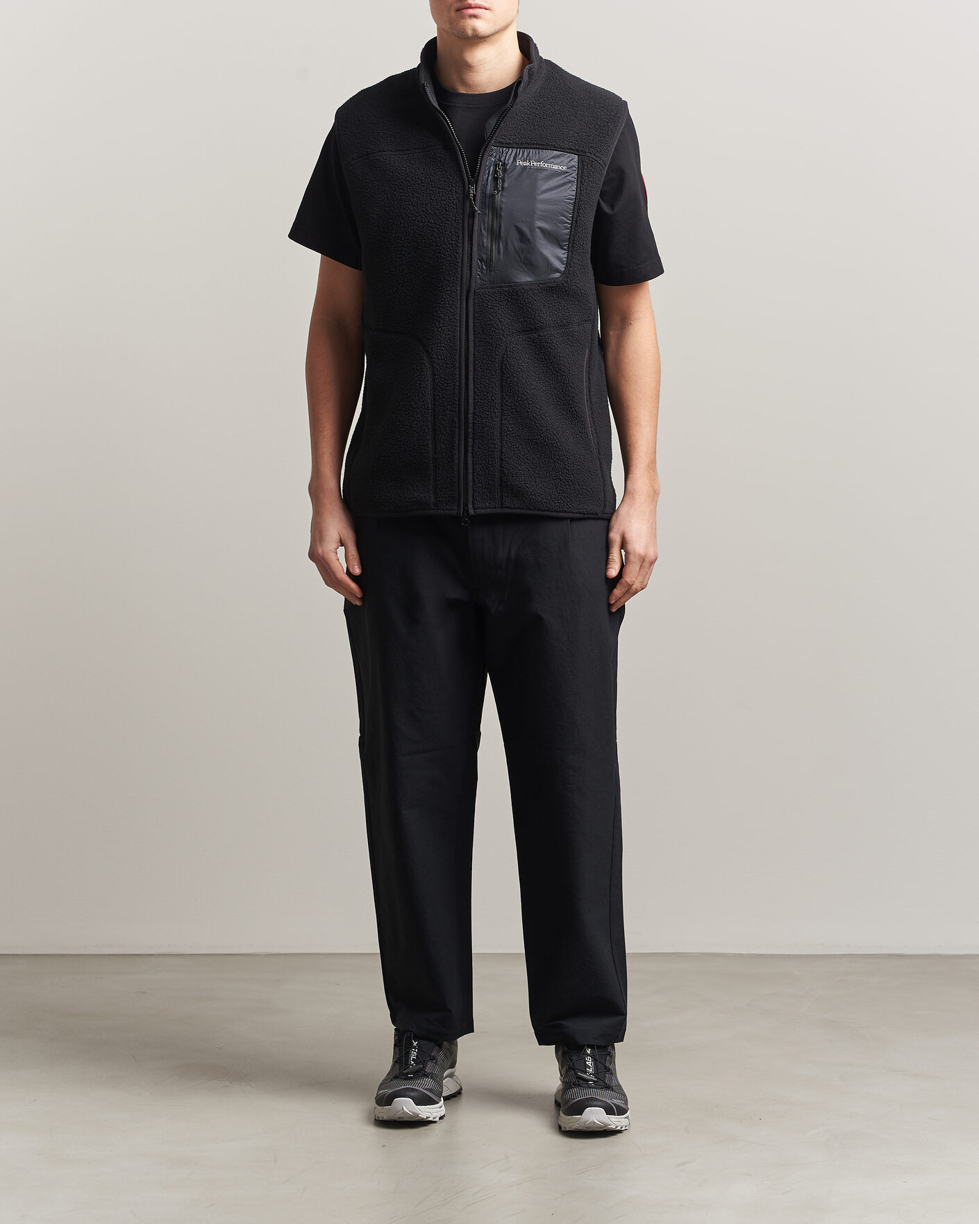 Mies | Puserot | Peak Performance | Nature Rush Pile Vest Black