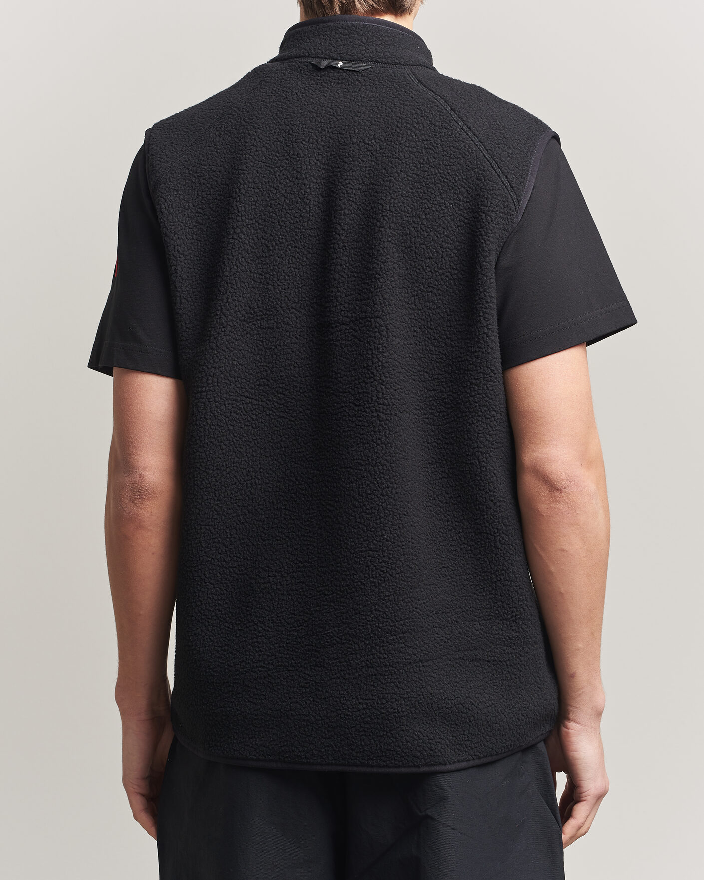 Mies | Puserot | Peak Performance | Nature Rush Pile Vest Black