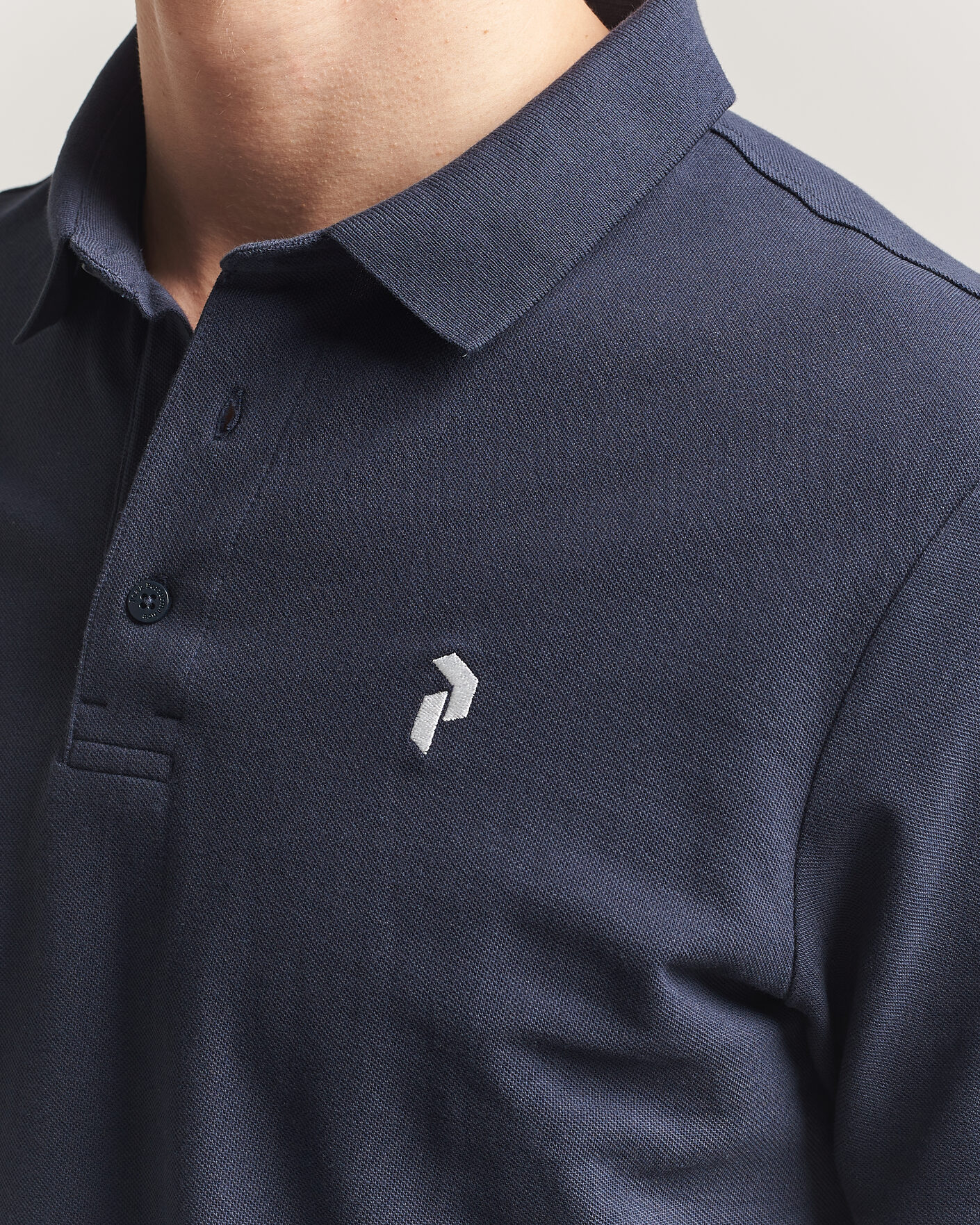 Mies | Pikeet | Peak Performance | Classic Cotton Polo Blue Shadow