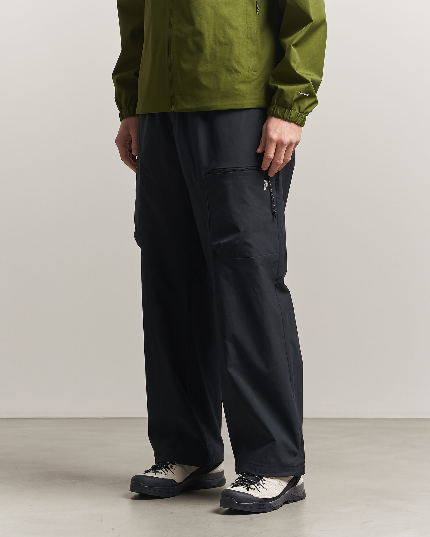 Mies | Housut | Peak Performance | Outdoor Cargo Pants Black