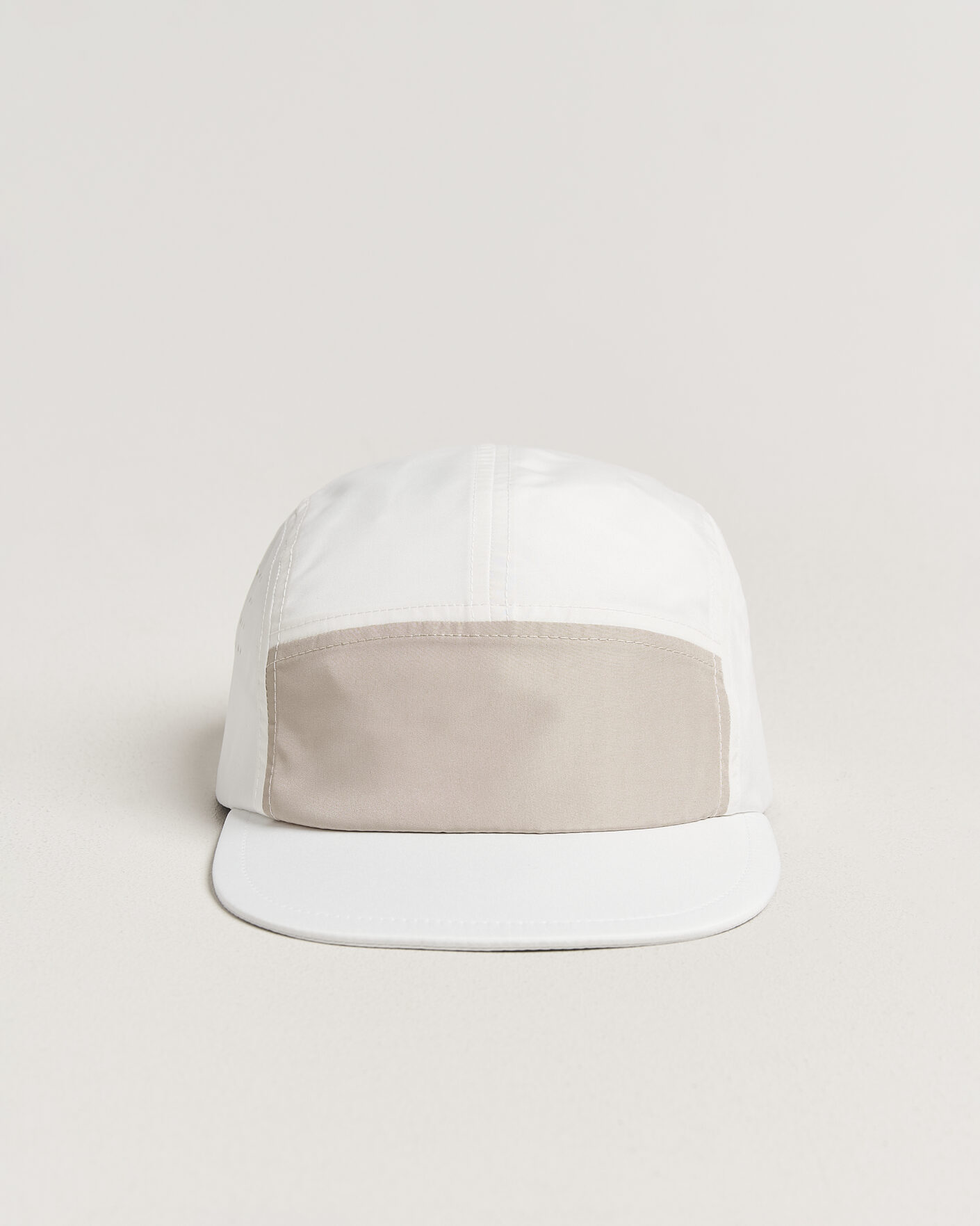 Mies | Päähineet | Peak Performance | Lightweight Cap White/Sand Fog