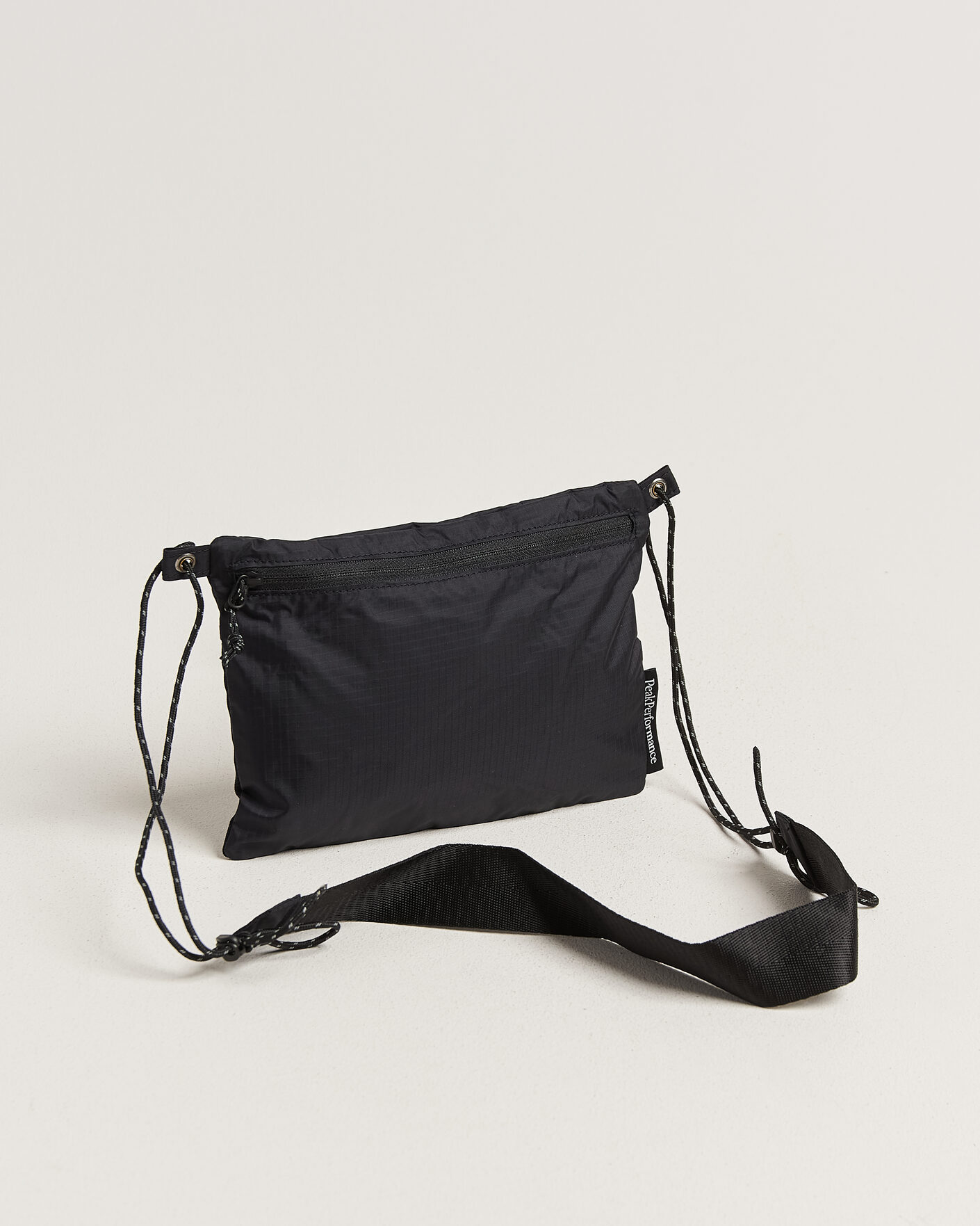Mies | Laukut | Peak Performance | Accessory Bag Black