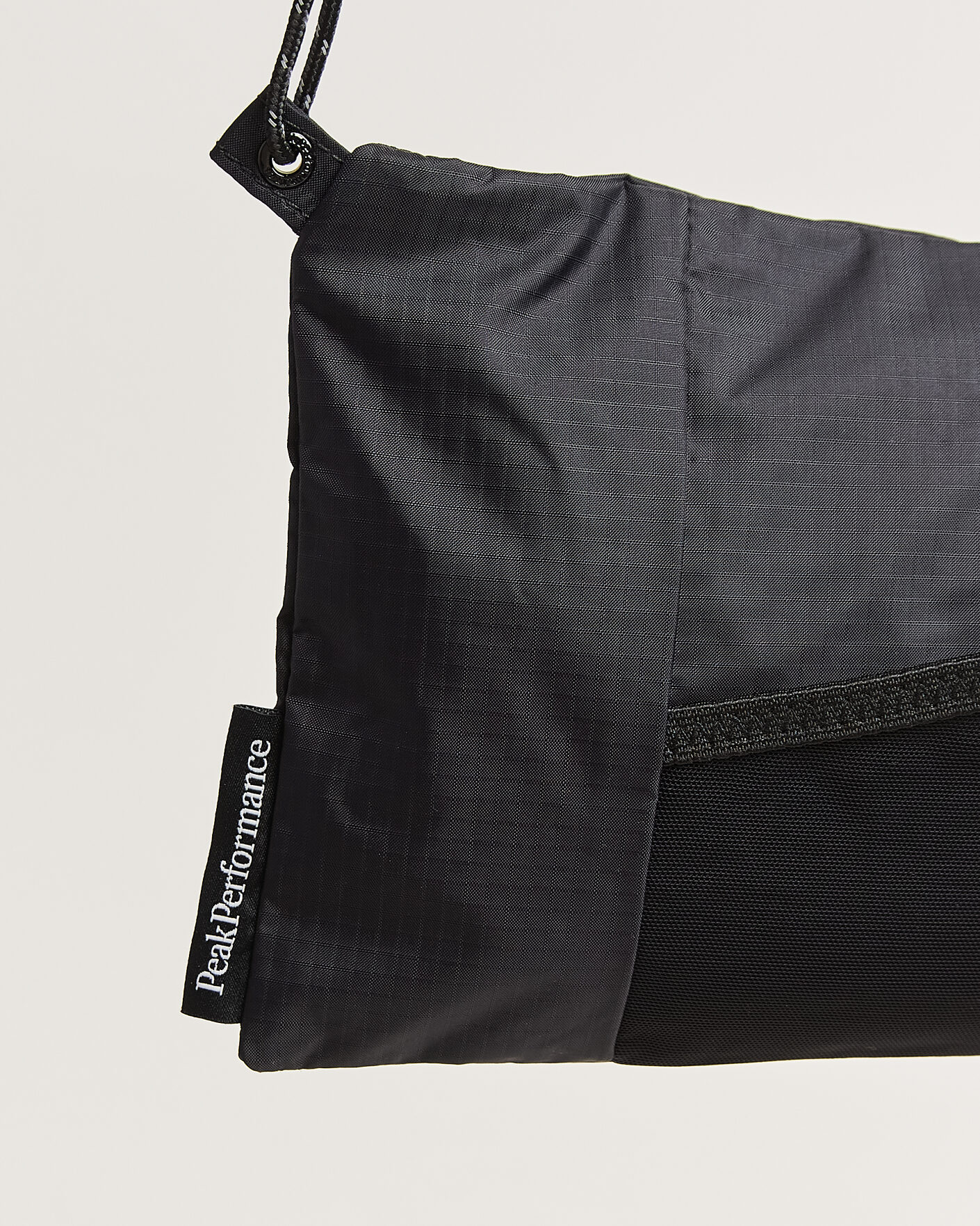 Mies | Laukut | Peak Performance | Accessory Bag Black