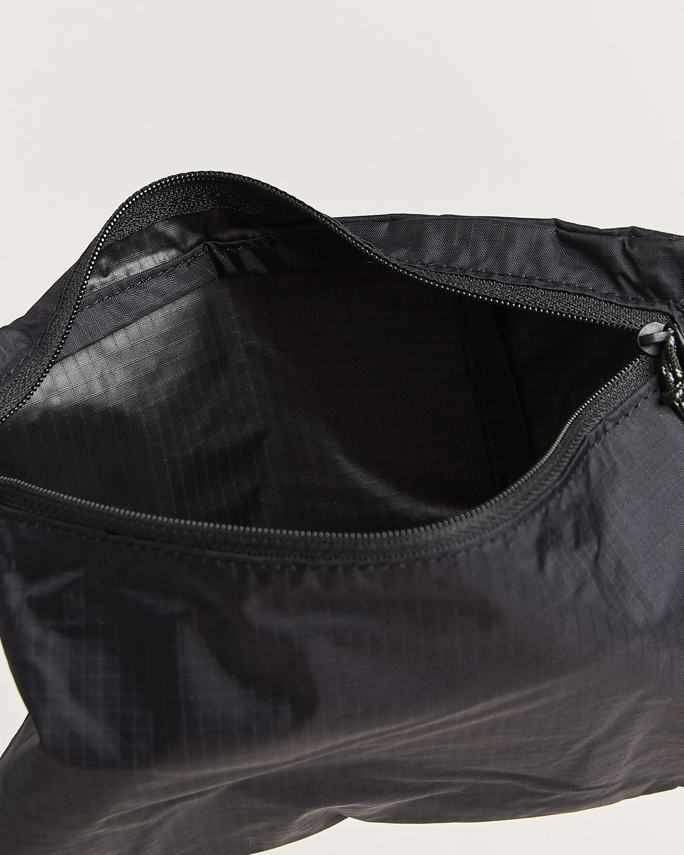 Mies | Laukut | Peak Performance | Accessory Bag Black