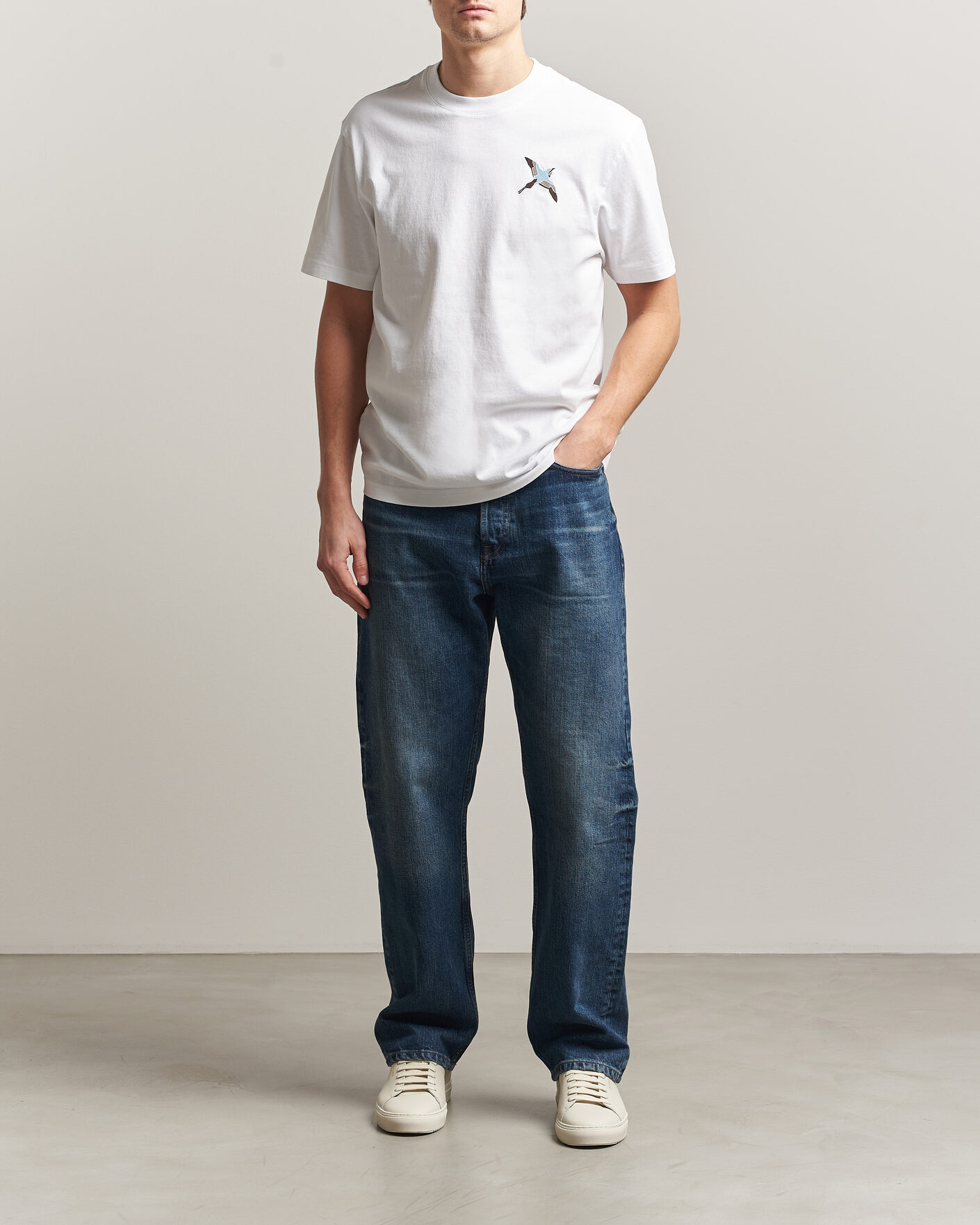 Mies | T-paidat | Axel Arigato | Micro Bee Bird T-Shirt White