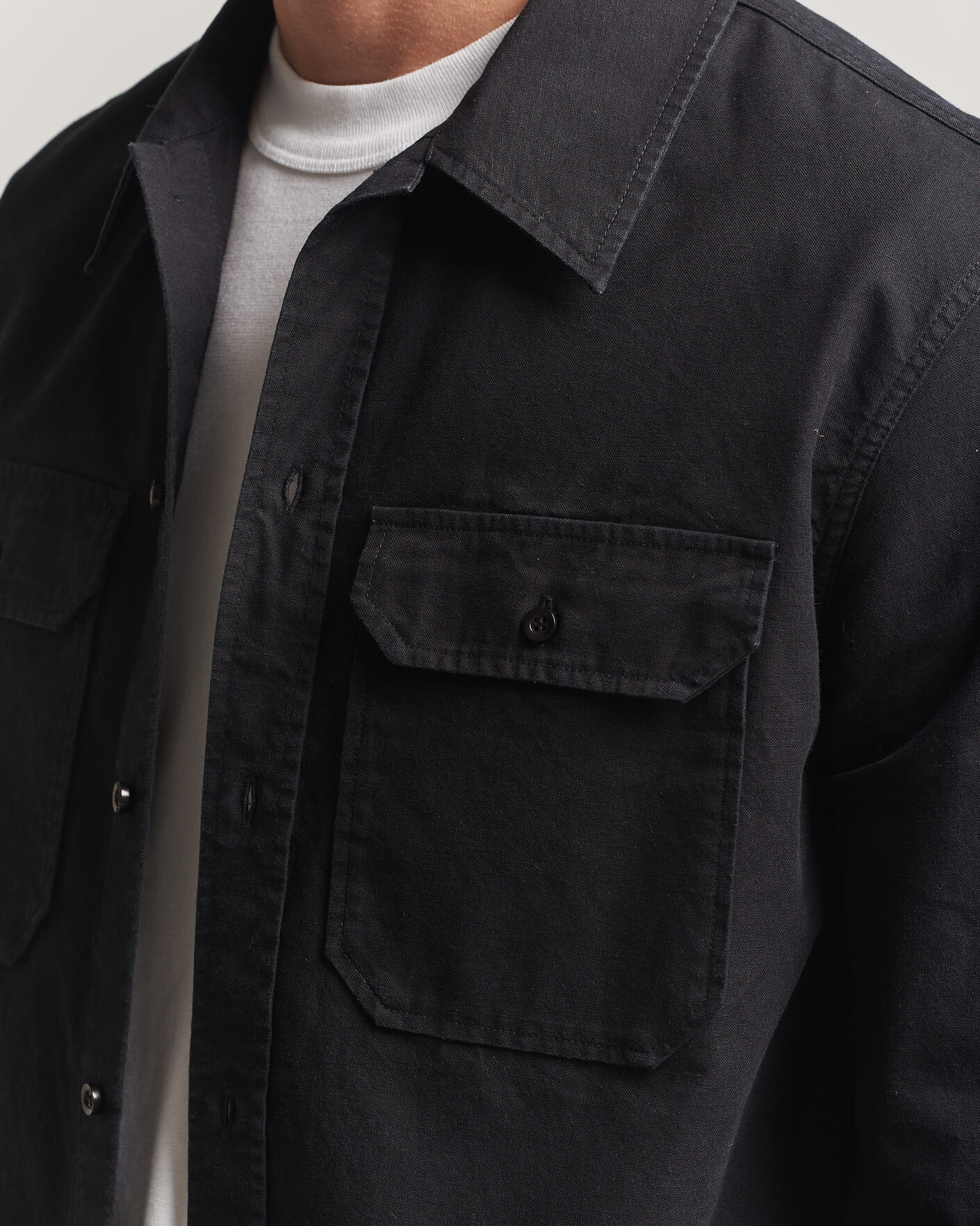 Mies | Kauluspaidat | A.P.C. | Safari Cotton/Linen Overshirt Faded Black