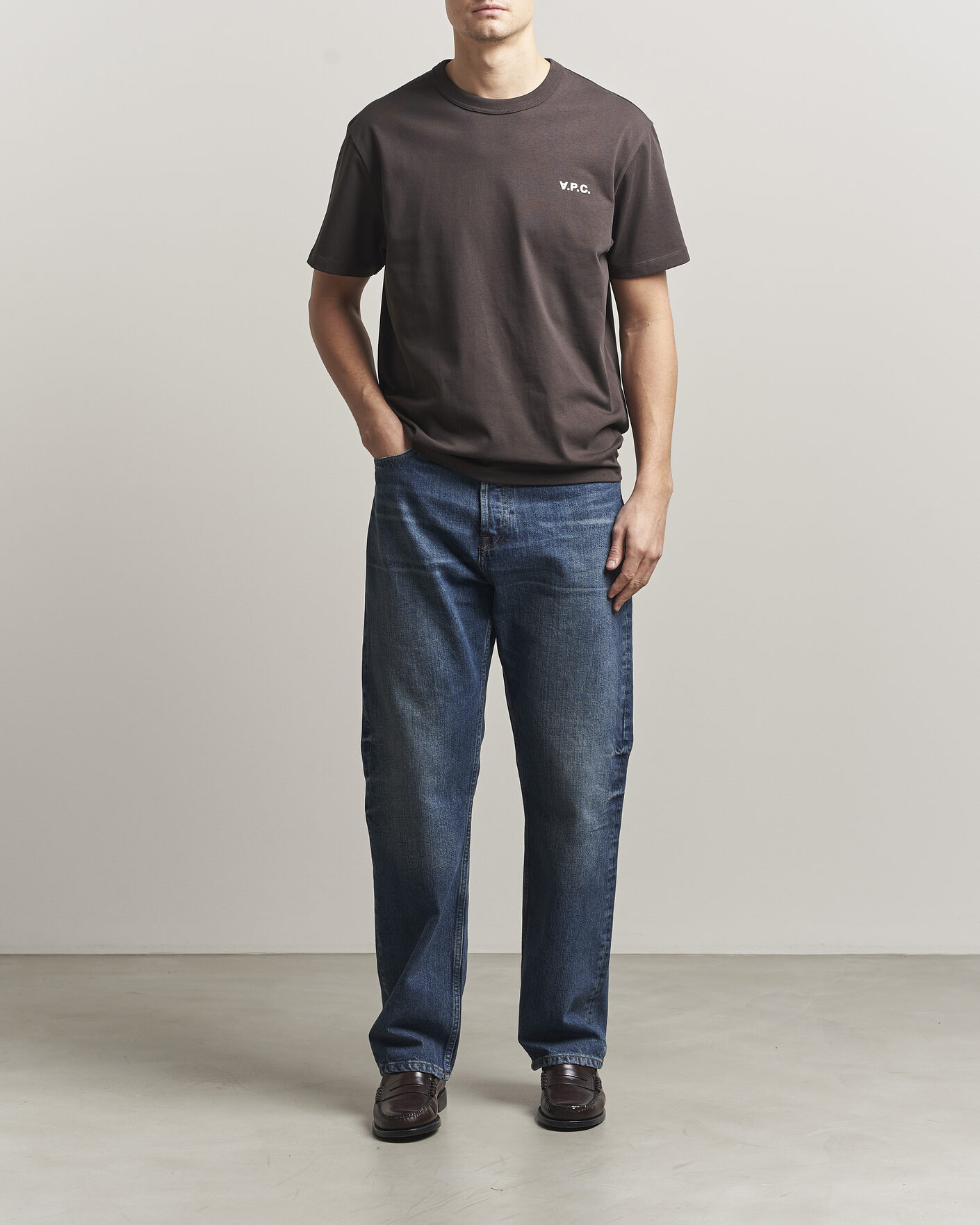 Mies | T-paidat | A.P.C. | Boxy Fit Petit VPC T-Shirt Ecru Brown