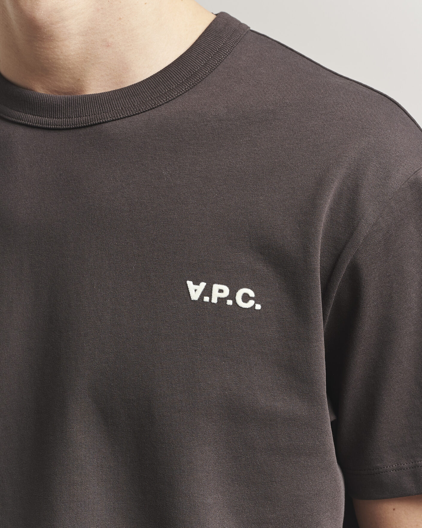 Mies | T-paidat | A.P.C. | Boxy Fit Petit VPC T-Shirt Ecru Brown