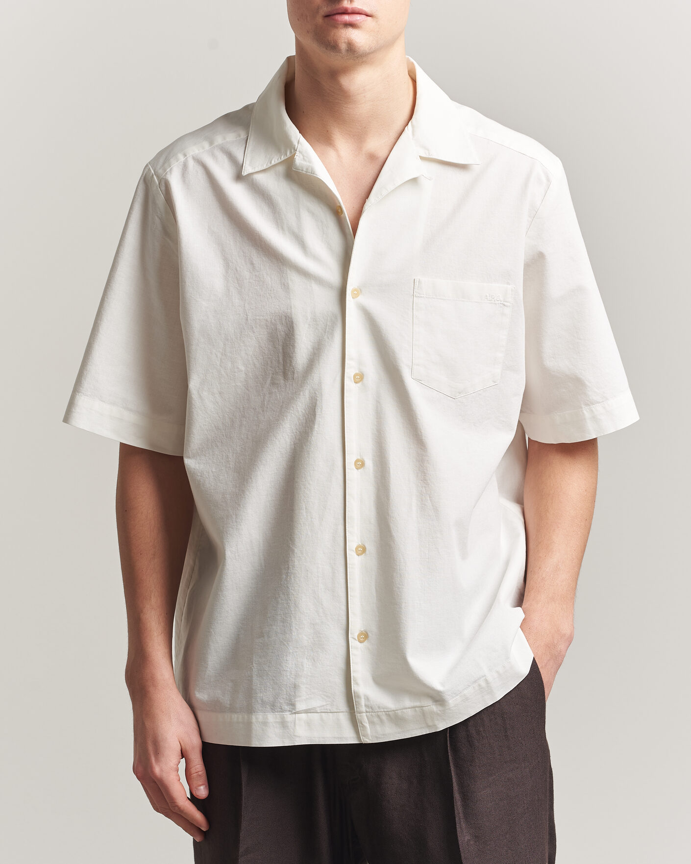 Mies | Kauluspaidat | A.P.C. | Jude Cotton/Linen Short Sleeve Shirt White
