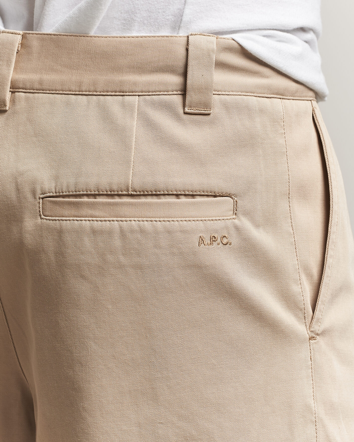 Mies | Shortsit | A.P.C. | Otis Cotton Chino Shorts Beige