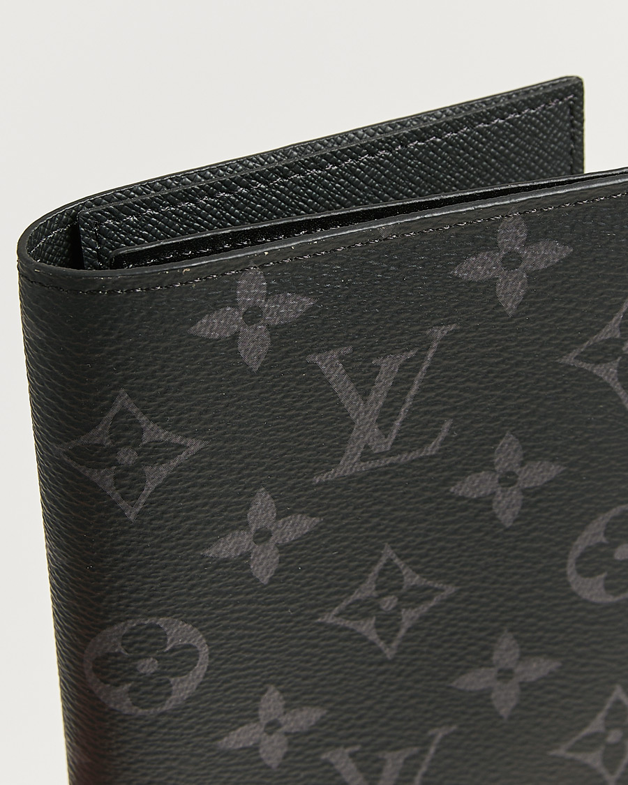 Mies | Pre-Owned & Vintage Bags | Louis Vuitton Pre-Owned | Passport Cover Monogram Eclipse