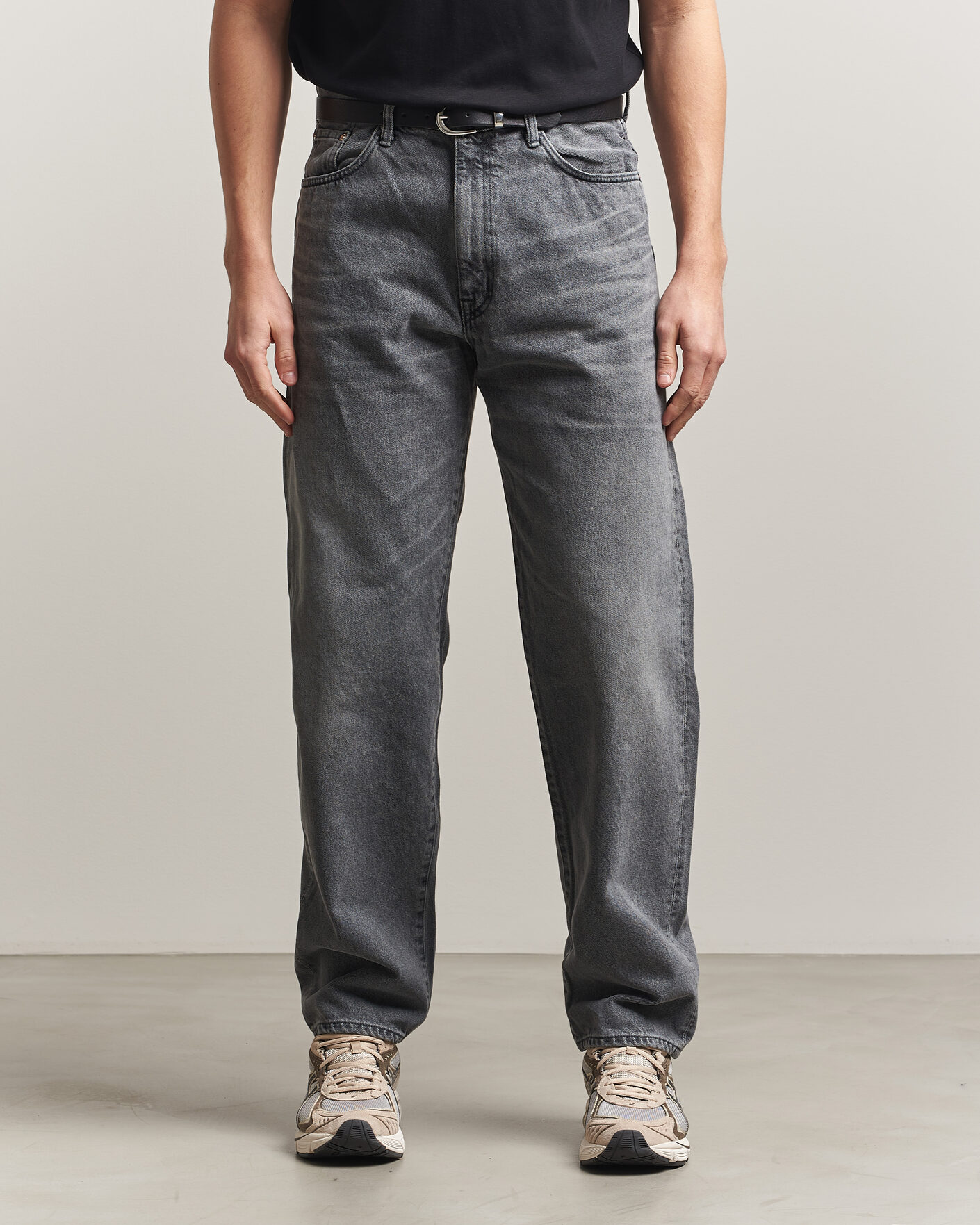 Mies | Farkut | EDWIN | Loose Straight Jeans Washed Grey