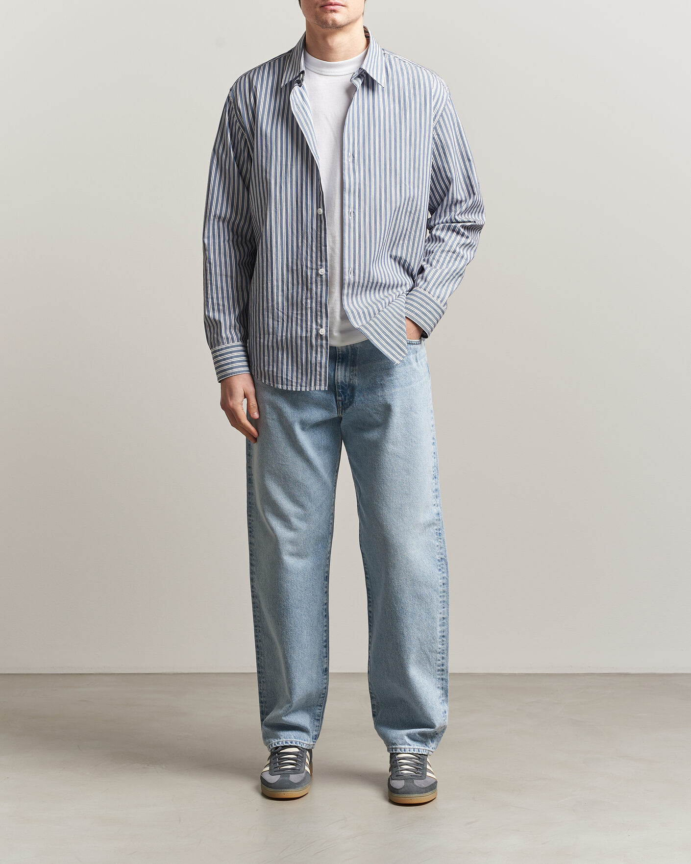 Mies | Farkut | EDWIN | Loose Straight Jeans Used Light Blue